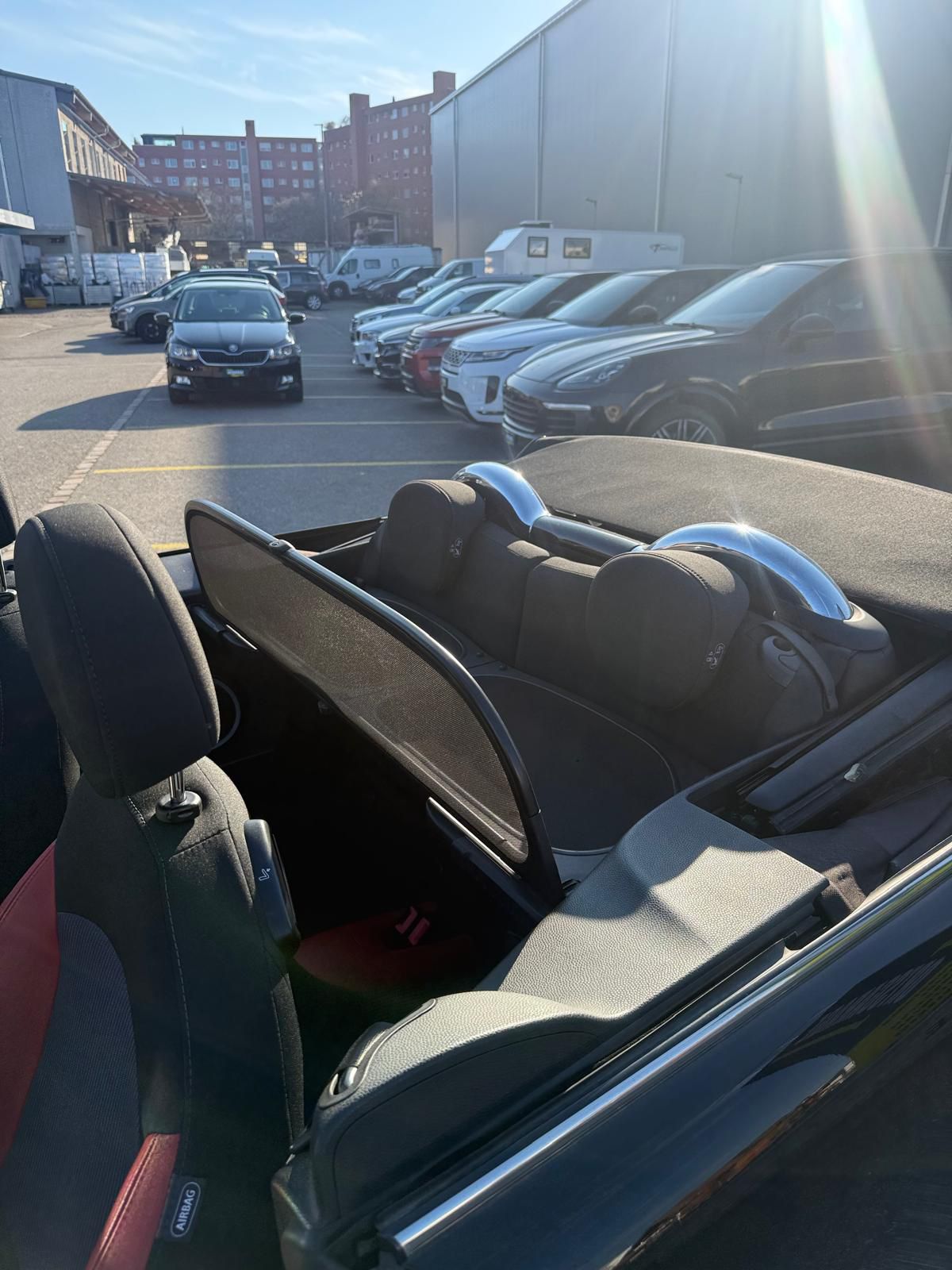 MINI Cooper Cabriolet-image-12