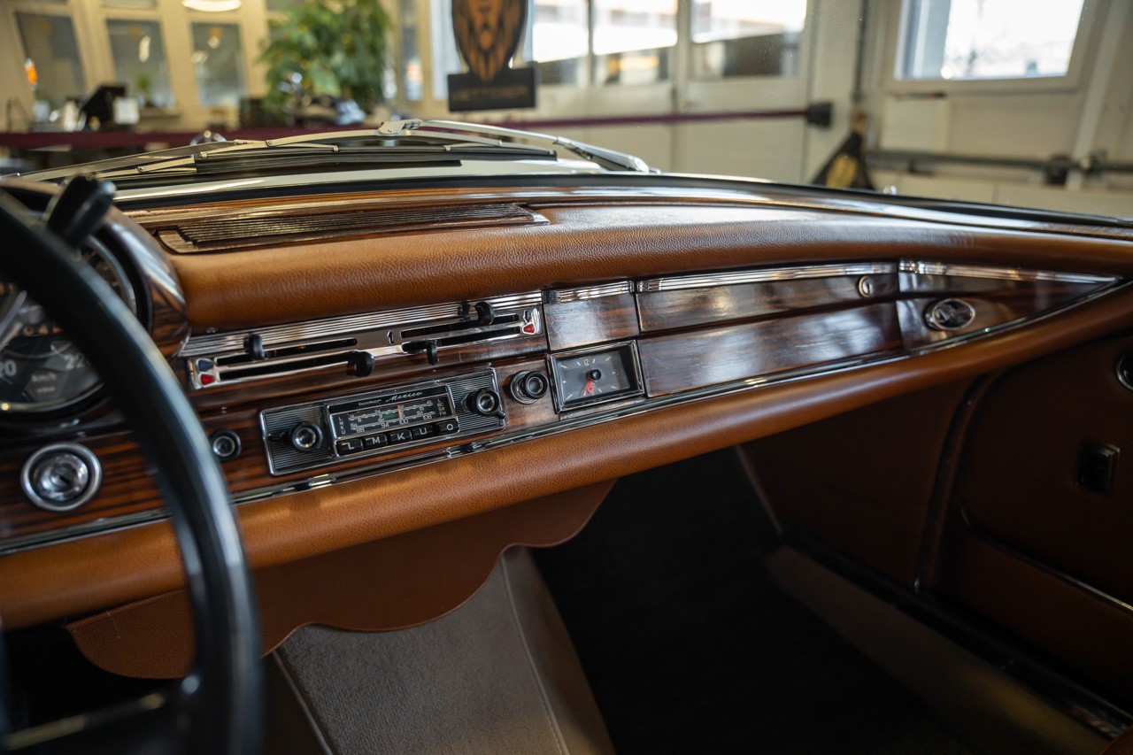 MERCEDES-BENZ 300 SE-image-20
