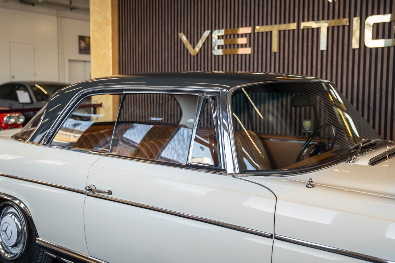 MERCEDES-BENZ 300 SE-image-30