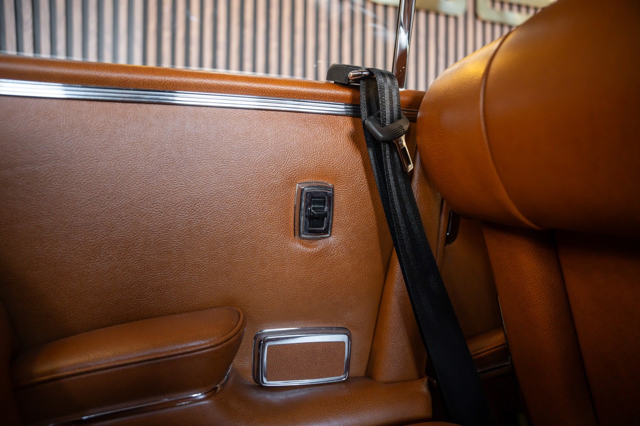 MERCEDES-BENZ 300 SE-image-24