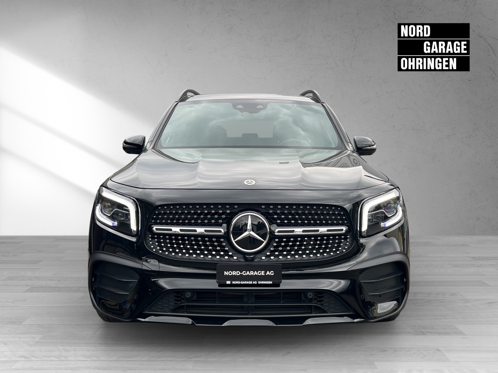 MERCEDES-BENZ GLB 220 d AMG Line 4 MAT.-showroom-element-1