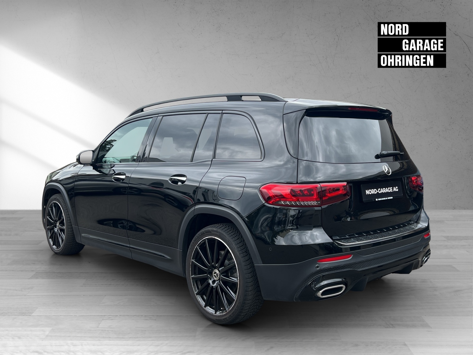 MERCEDES-BENZ GLB 220 d AMG Line 4 MAT.-showroom-element-2