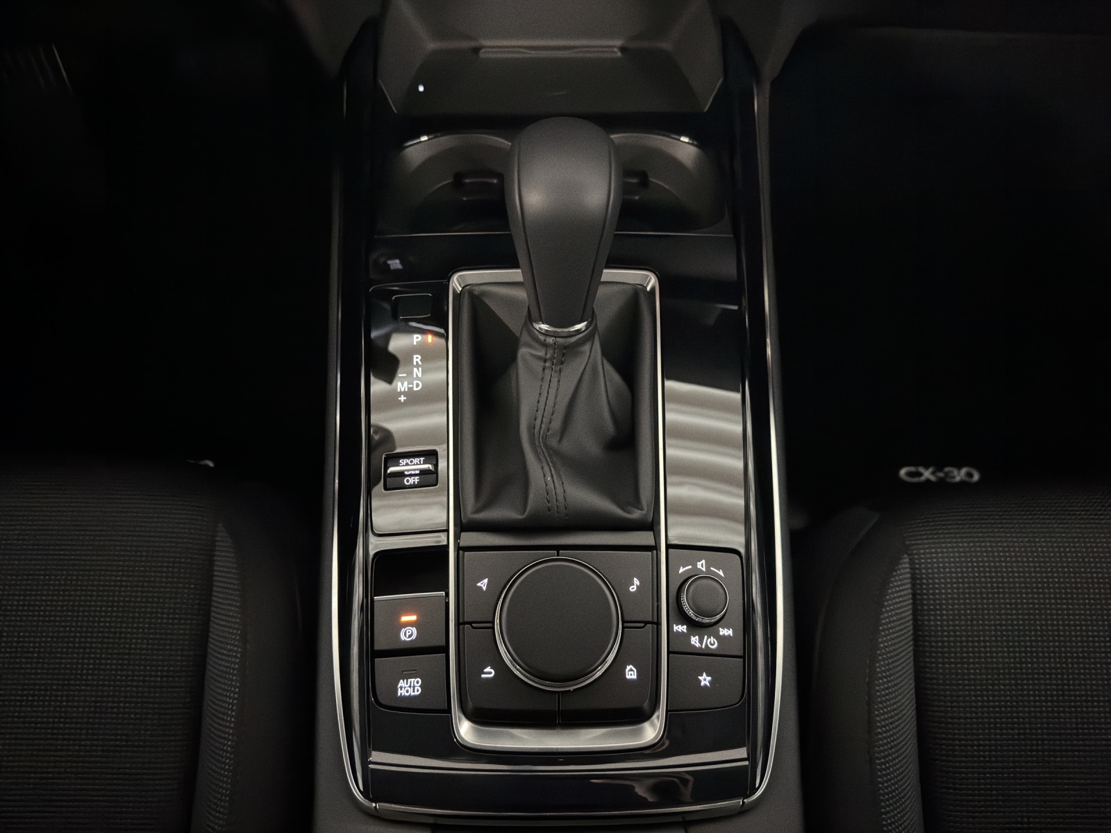 MAZDA CX-30 SKYACTIV-X 186 M Hybrid Homura AWD AT-image-13