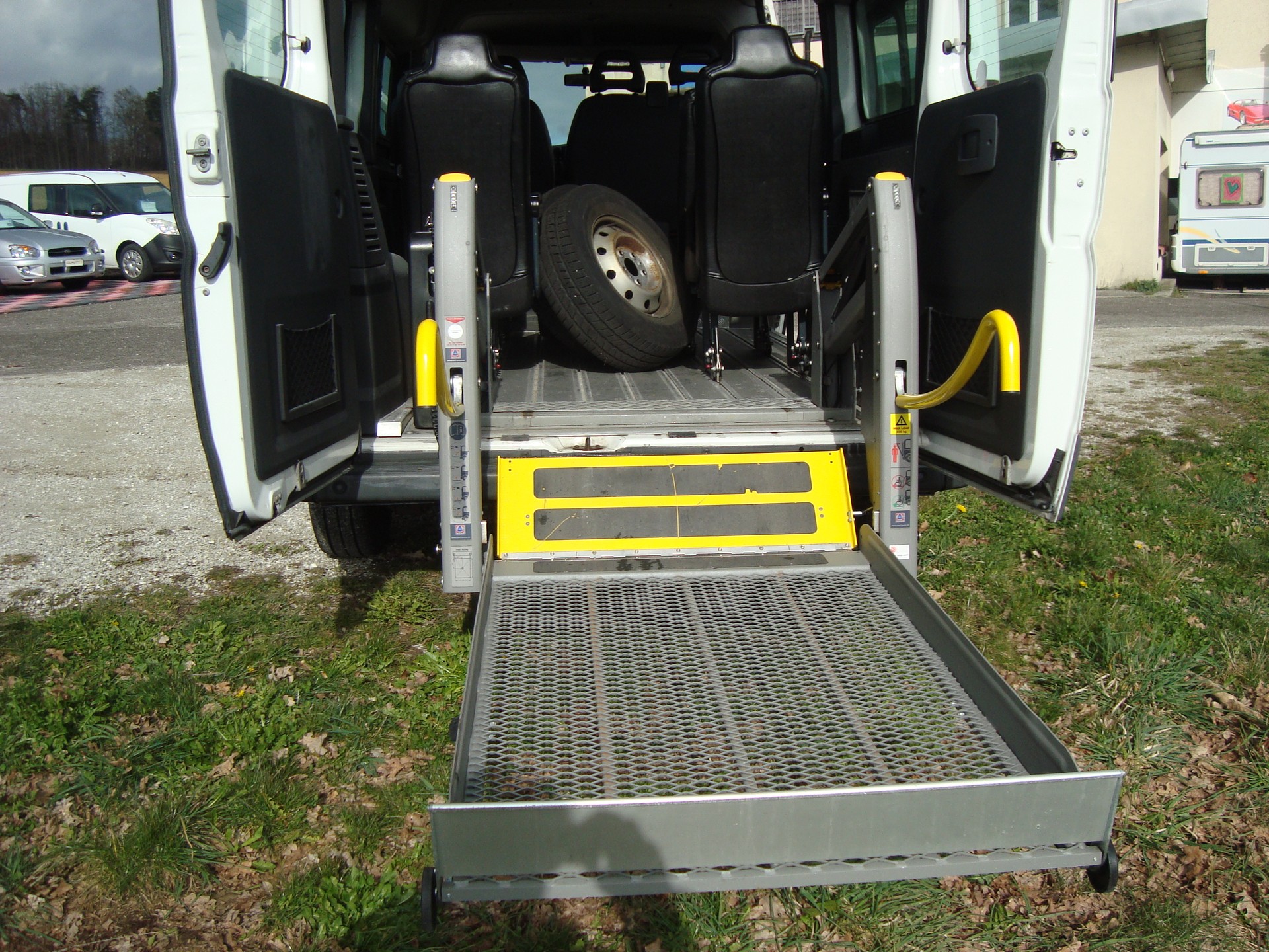 FIAT Ducato 17 3.0 JTD 9 PLACES + ELEVATEUR HANDICAPES-image-11