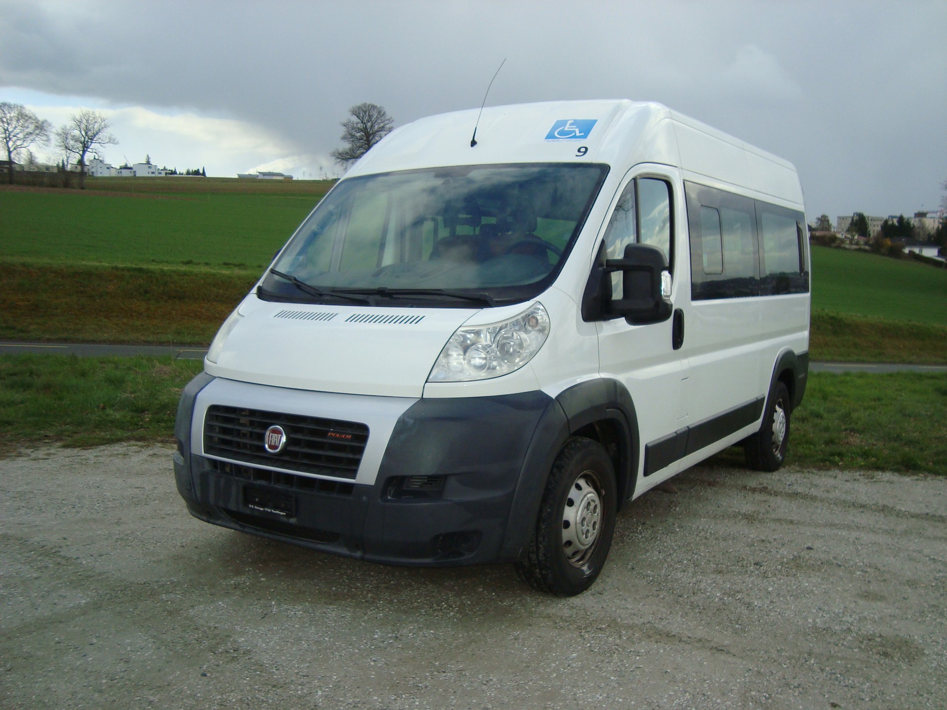 FIAT Ducato 17 3.0 JTD 9 PLACES + ELEVATEUR HANDICAPES