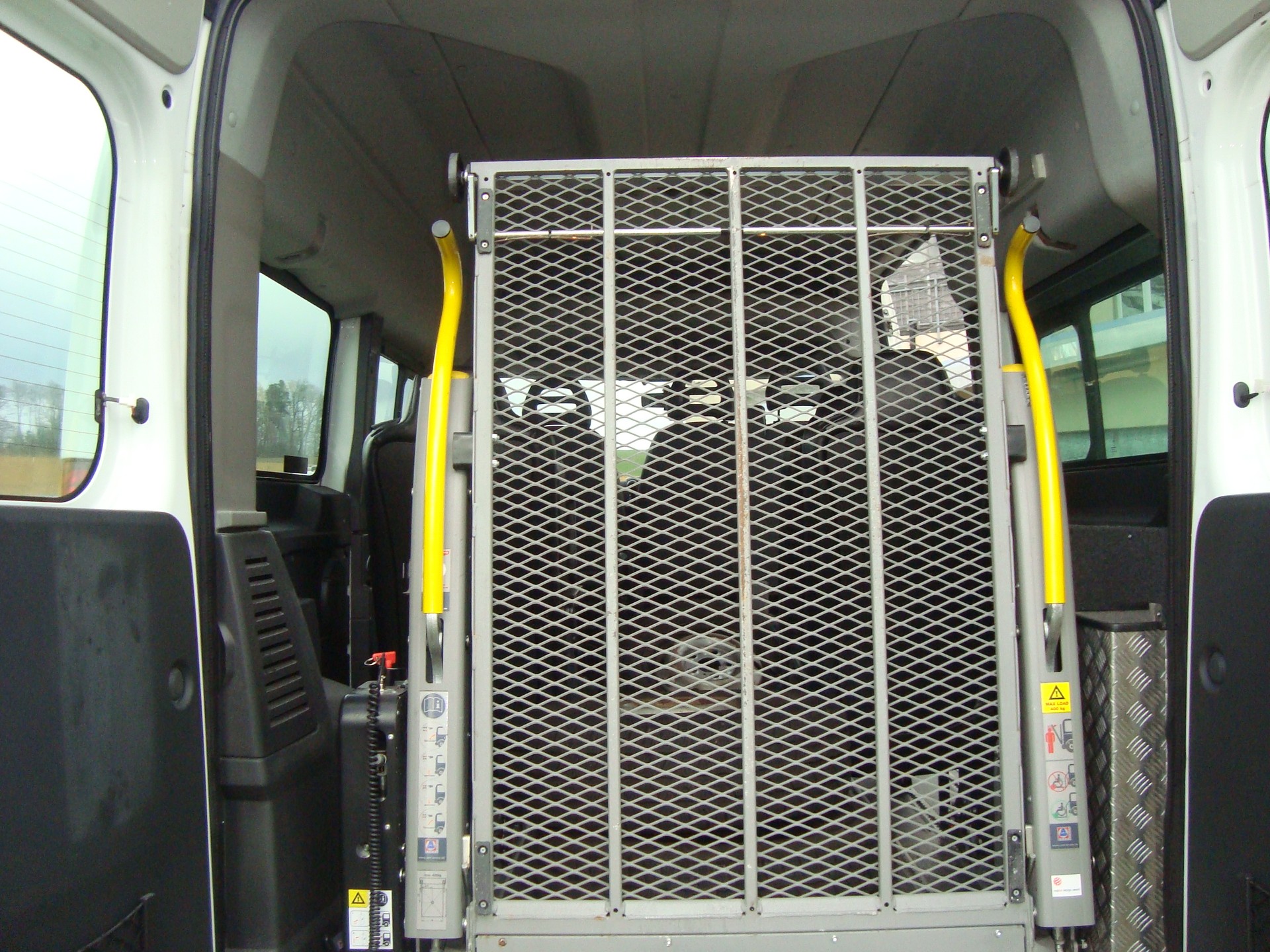 FIAT Ducato 17 3.0 JTD 9 PLACES + ELEVATEUR HANDICAPES-image-10