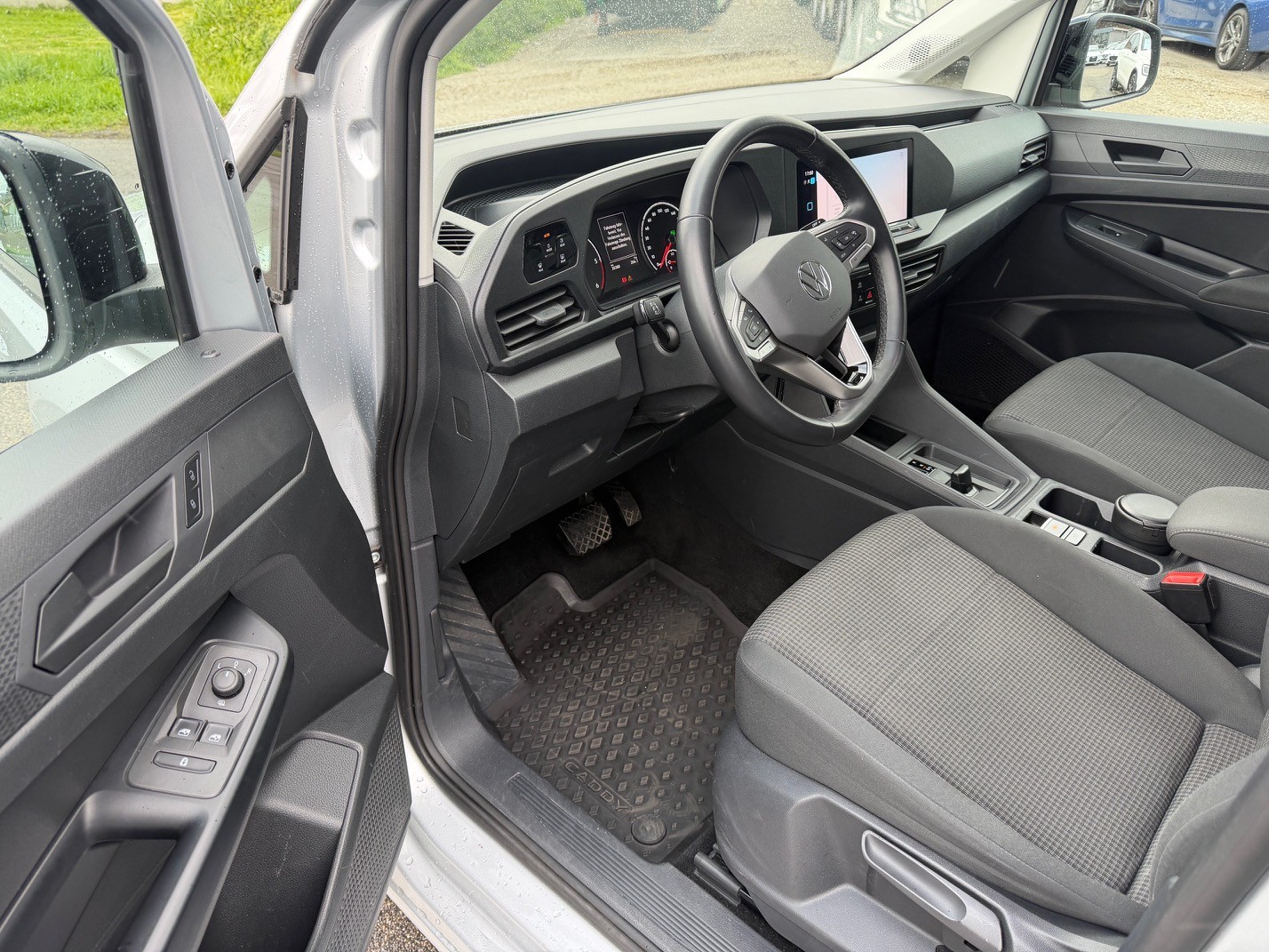 VW Caddy 2.0 TDI California DSG-image-8