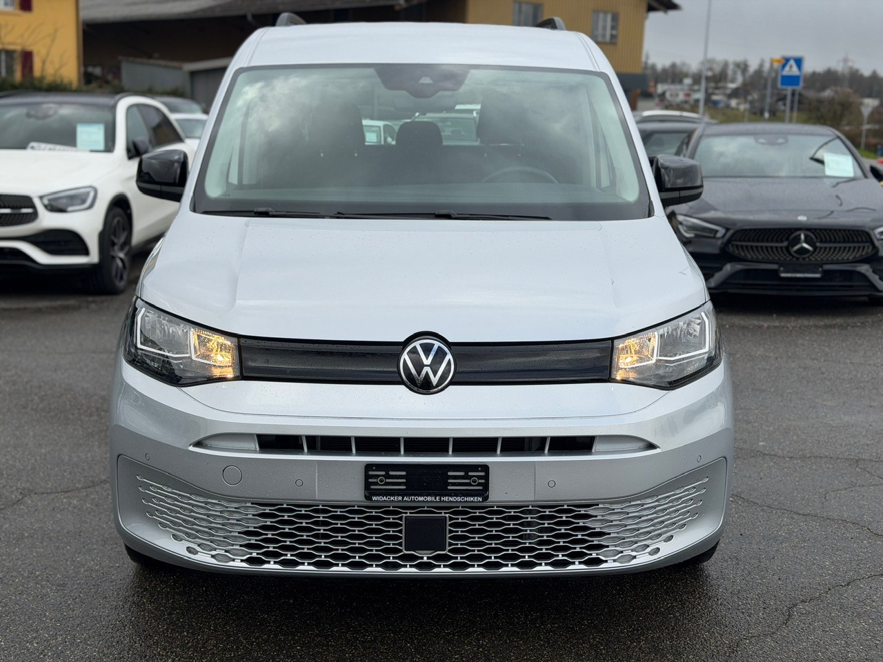 VW Caddy 2.0 TDI California DSG-image-1