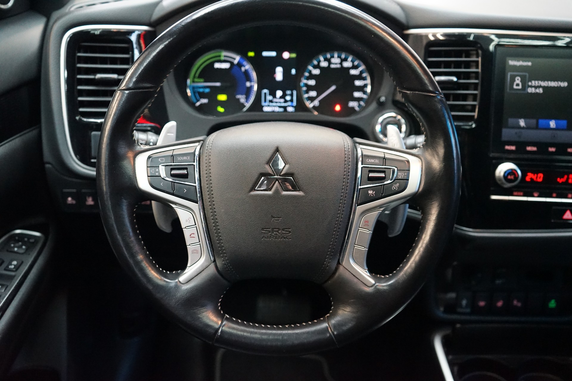 MITSUBISHI Outlander 2.4 PHEV Diamond 4WD Automatic-image-7