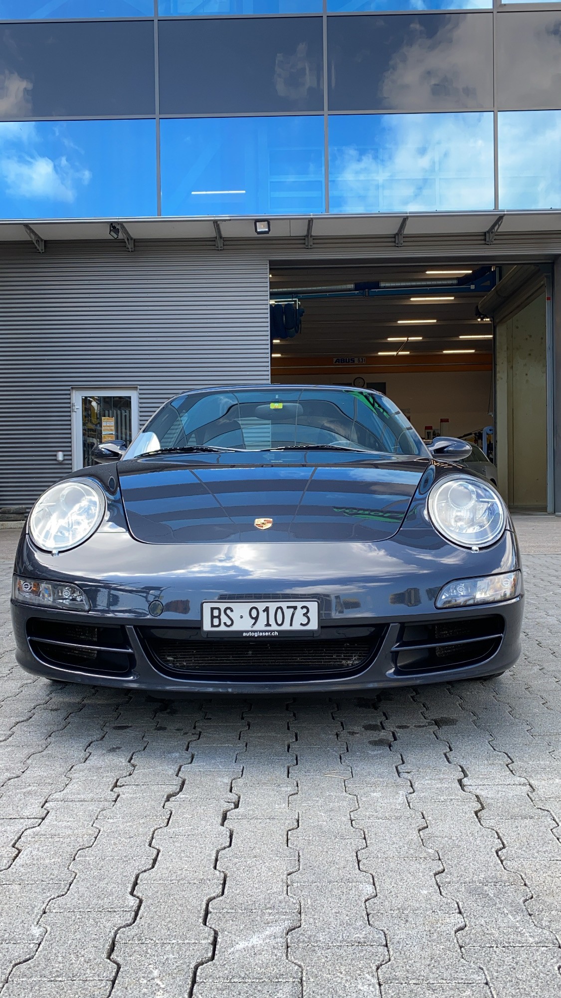 PORSCHE Carrera 4S-image-1