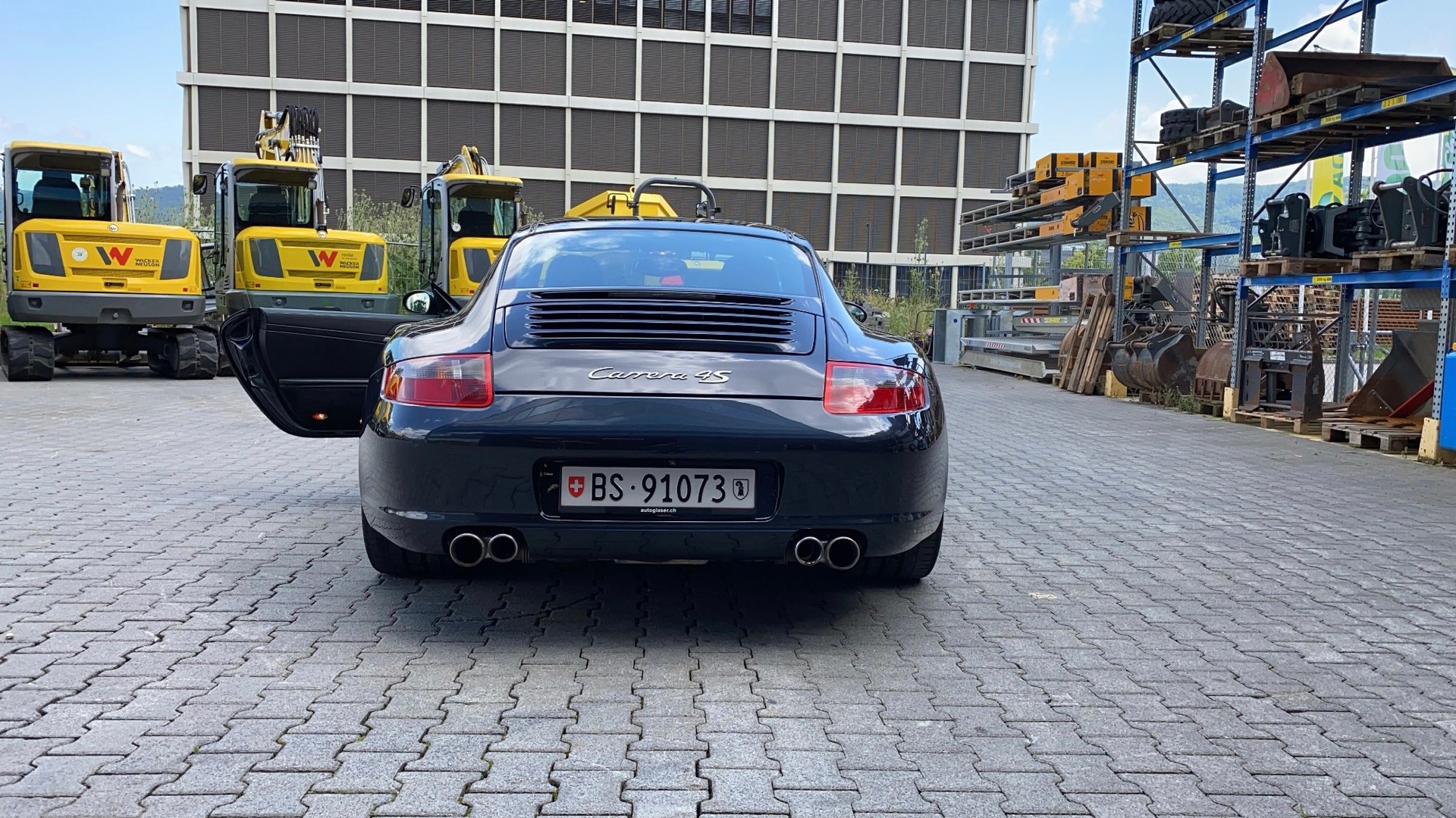 PORSCHE Carrera 4S-image-3