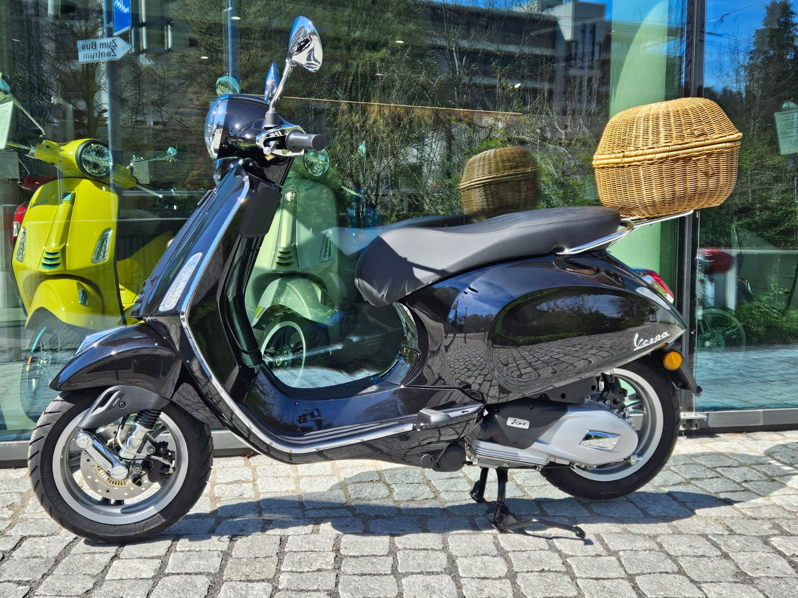 PIAGGIO 125 Euro 5+-showroom-element-2