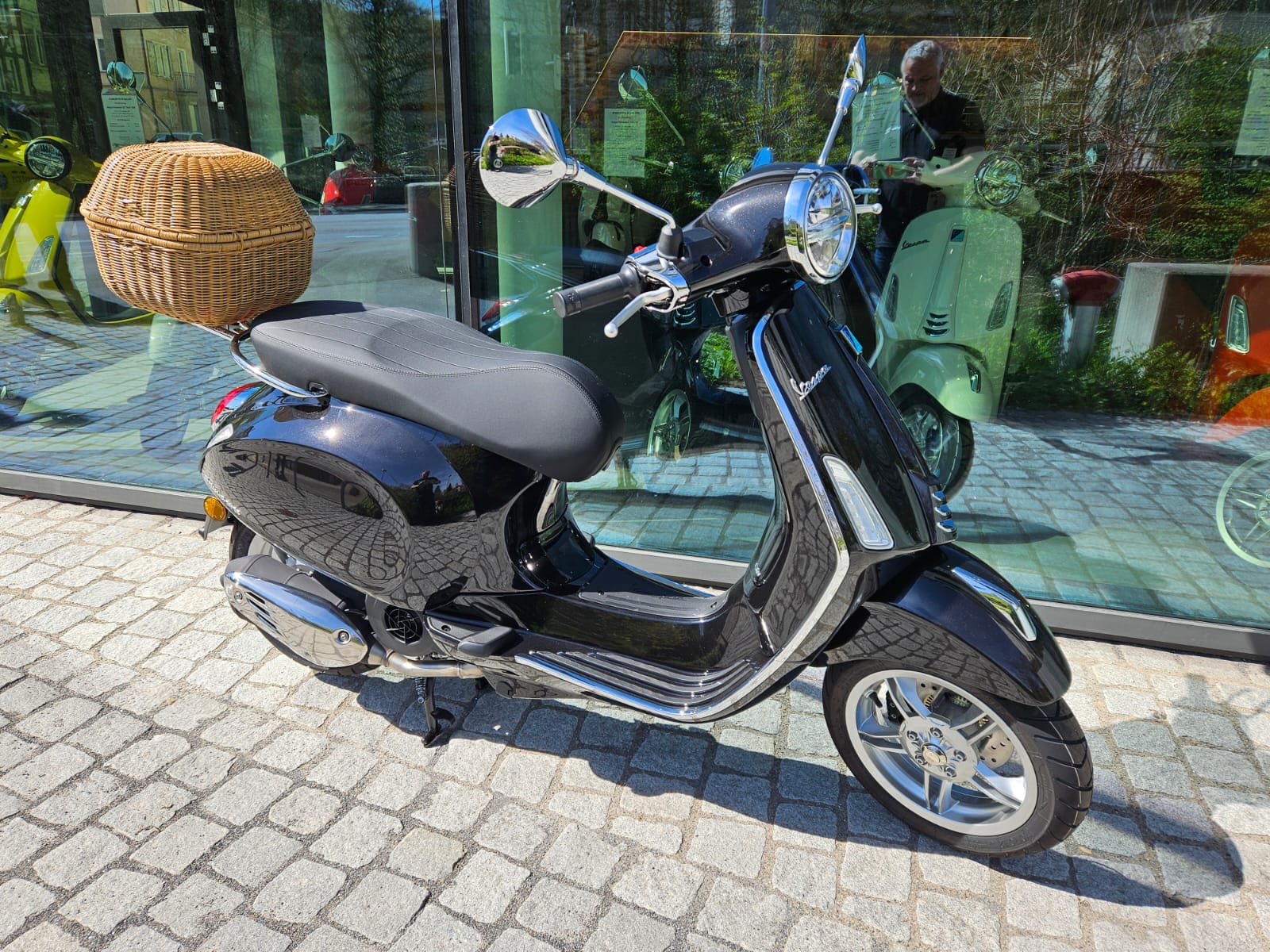 PIAGGIO 125 Euro 5+-showroom-element-1