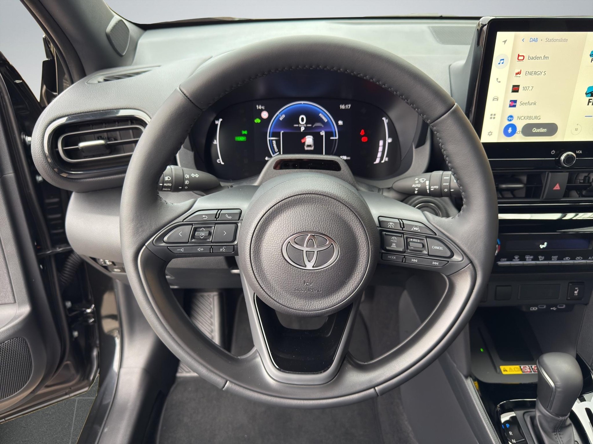 TOYOTA Yaris Cross 1.5 VVT-i HSD Trend-image-9