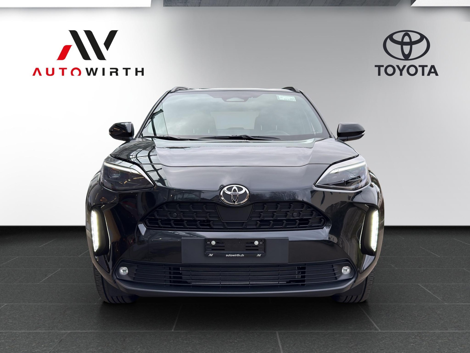 TOYOTA Yaris Cross 1.5 VVT-i HSD Trend-image-1