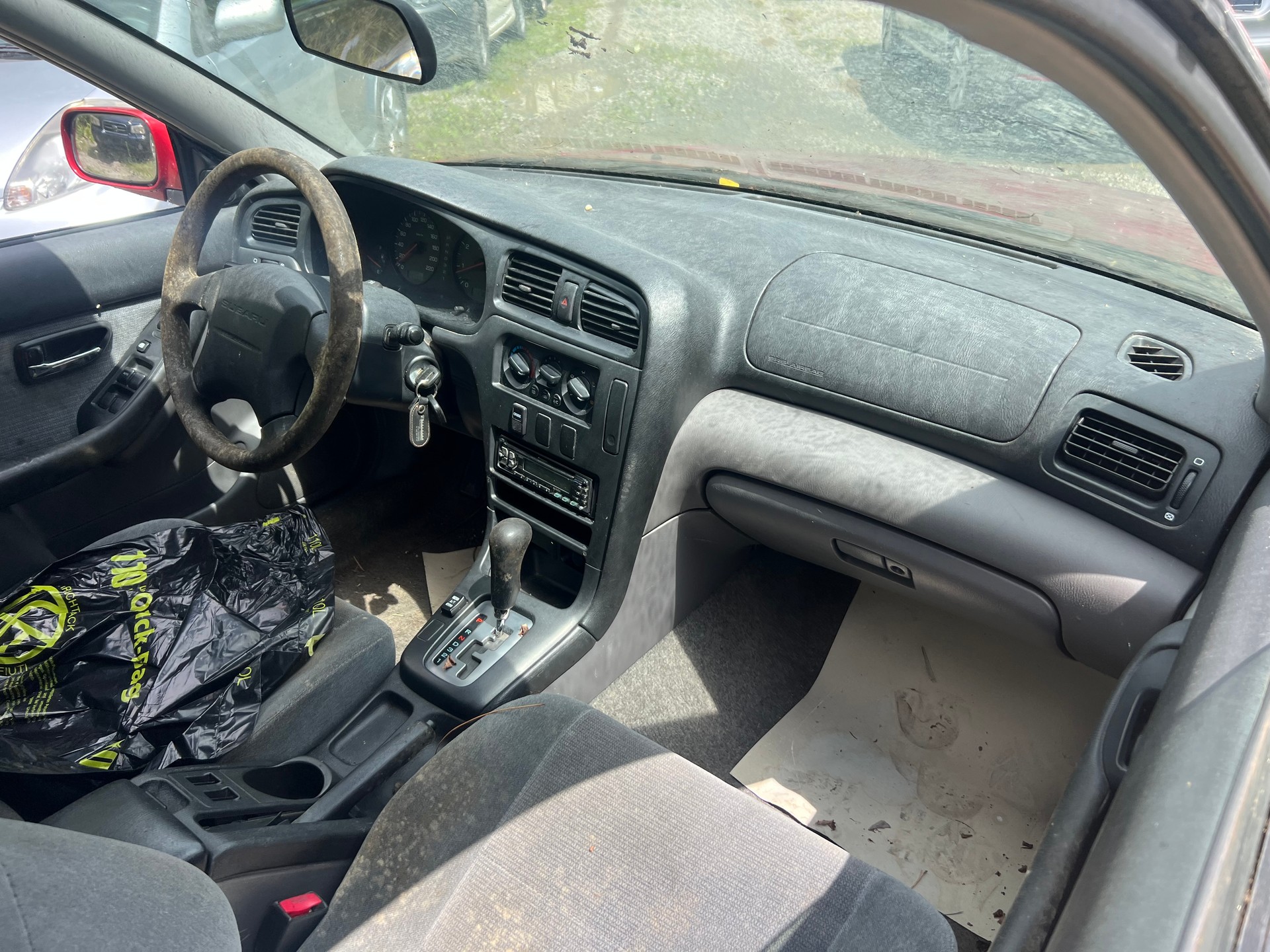 SUBARU Legacy 2.0 Swiss A-image-9