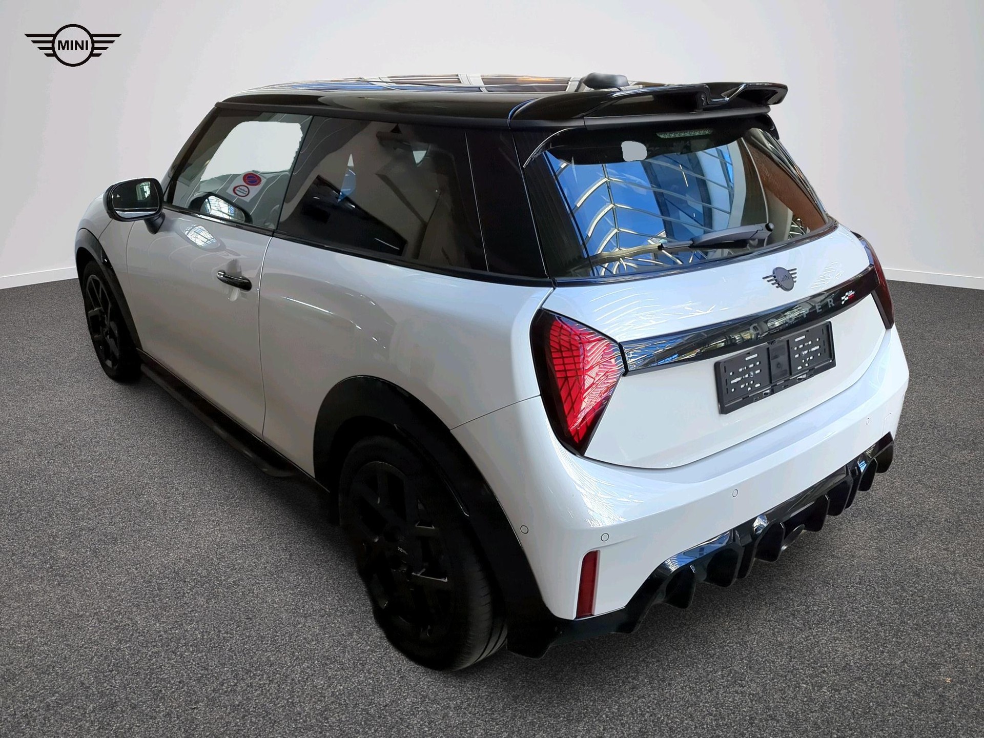 MINI John Cooper Works-image-4
