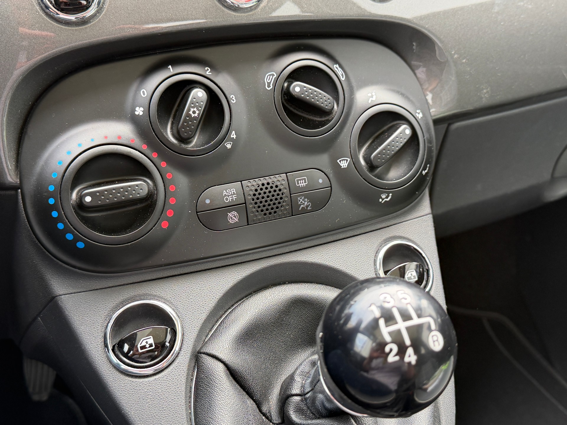 FIAT 500 1.2 Lounge-image-14
