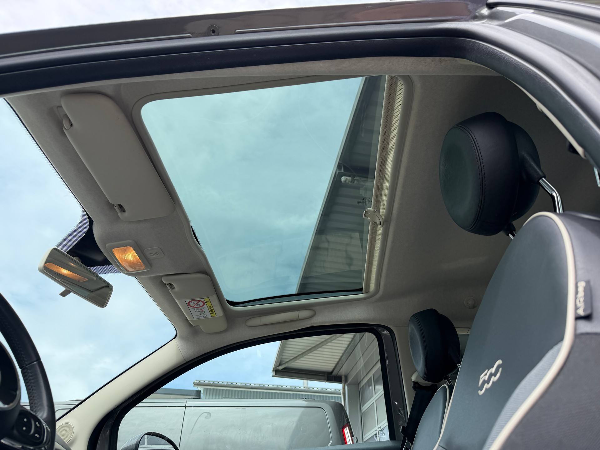 FIAT 500 1.2 Lounge-image-12