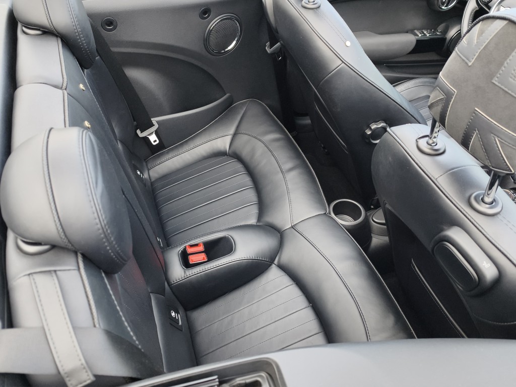MINI Cabrio F57 1.5i Cooper-image-8