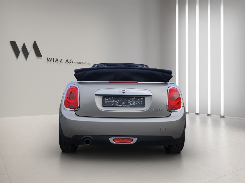 MINI Cabrio F57 1.5i Cooper-image-13