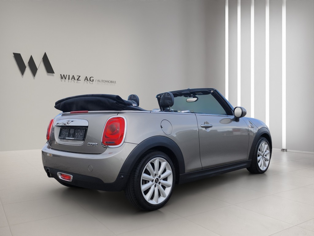 MINI Cabrio F57 1.5i Cooper-image-11
