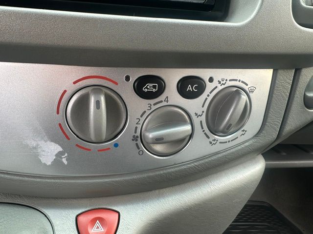 NISSAN Primastar Avantour 2.0i16V 120 Premium 7Pl-image-10