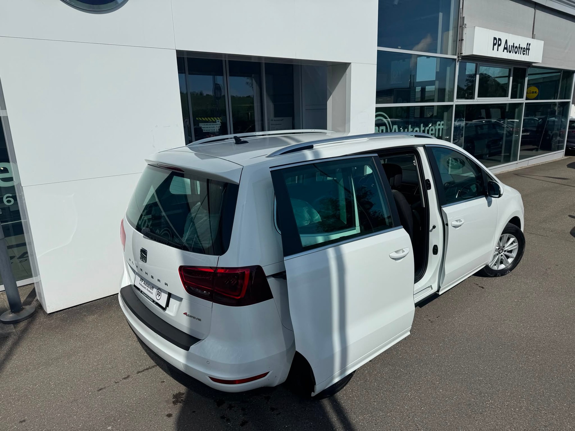 SEAT Alhambra 2.0 TDI Style 4Drive-image-3