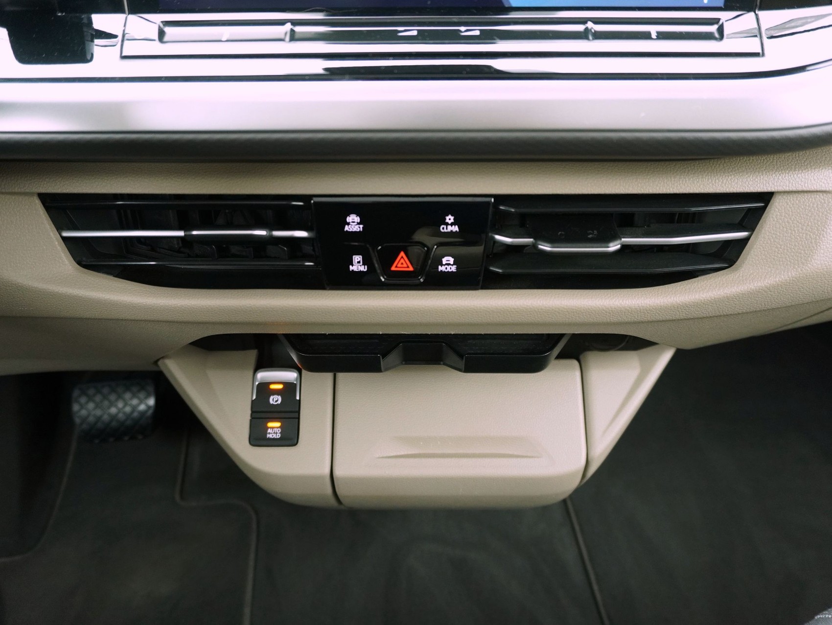 VW Multivan 1.4 DSG eHybrid Life Edition-image-16