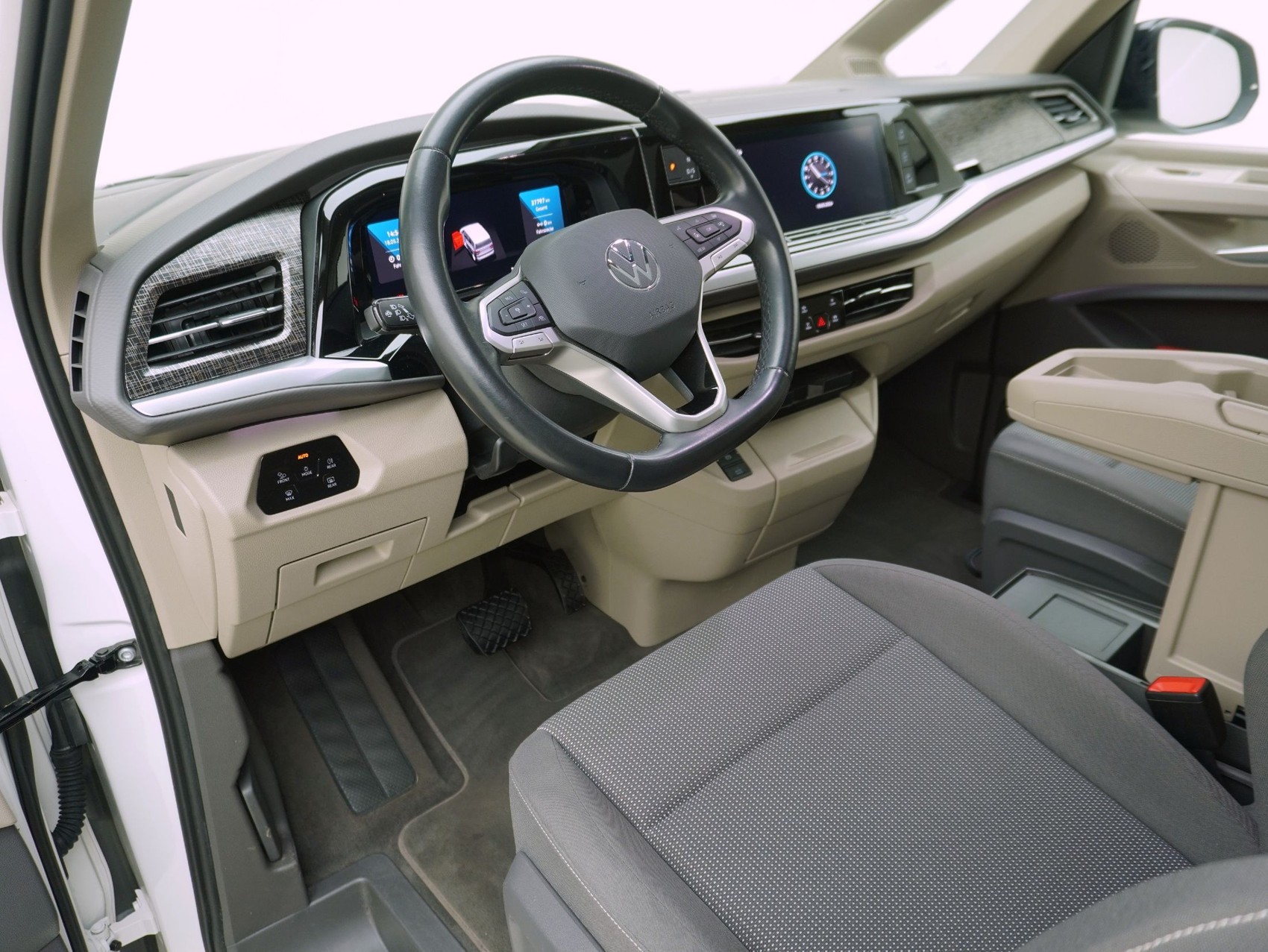 VW Multivan 1.4 DSG eHybrid Life Edition-image-9