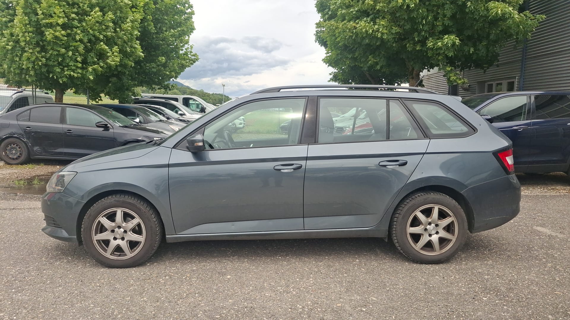 SKODA Fabia 1.2 TSI Swiss Edition-image-10