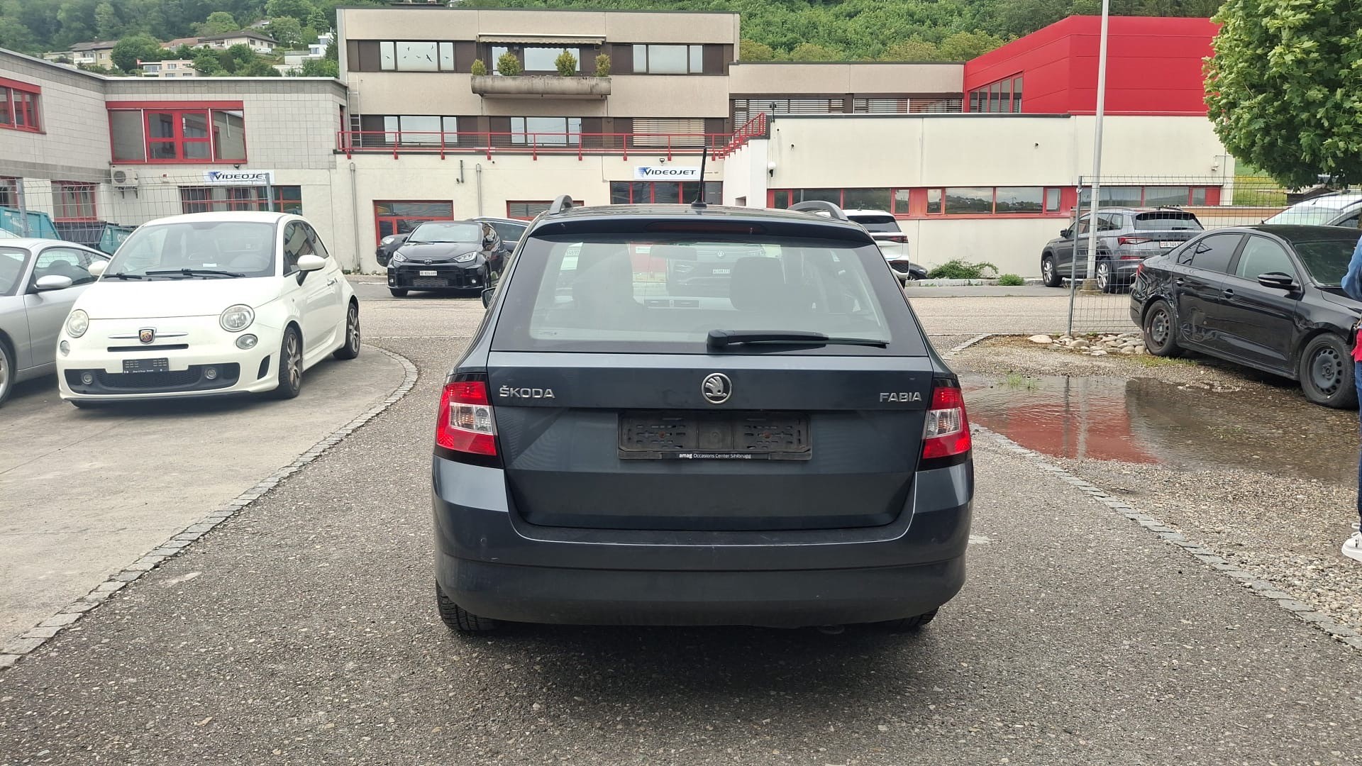 SKODA Fabia 1.2 TSI Swiss Edition-image-8
