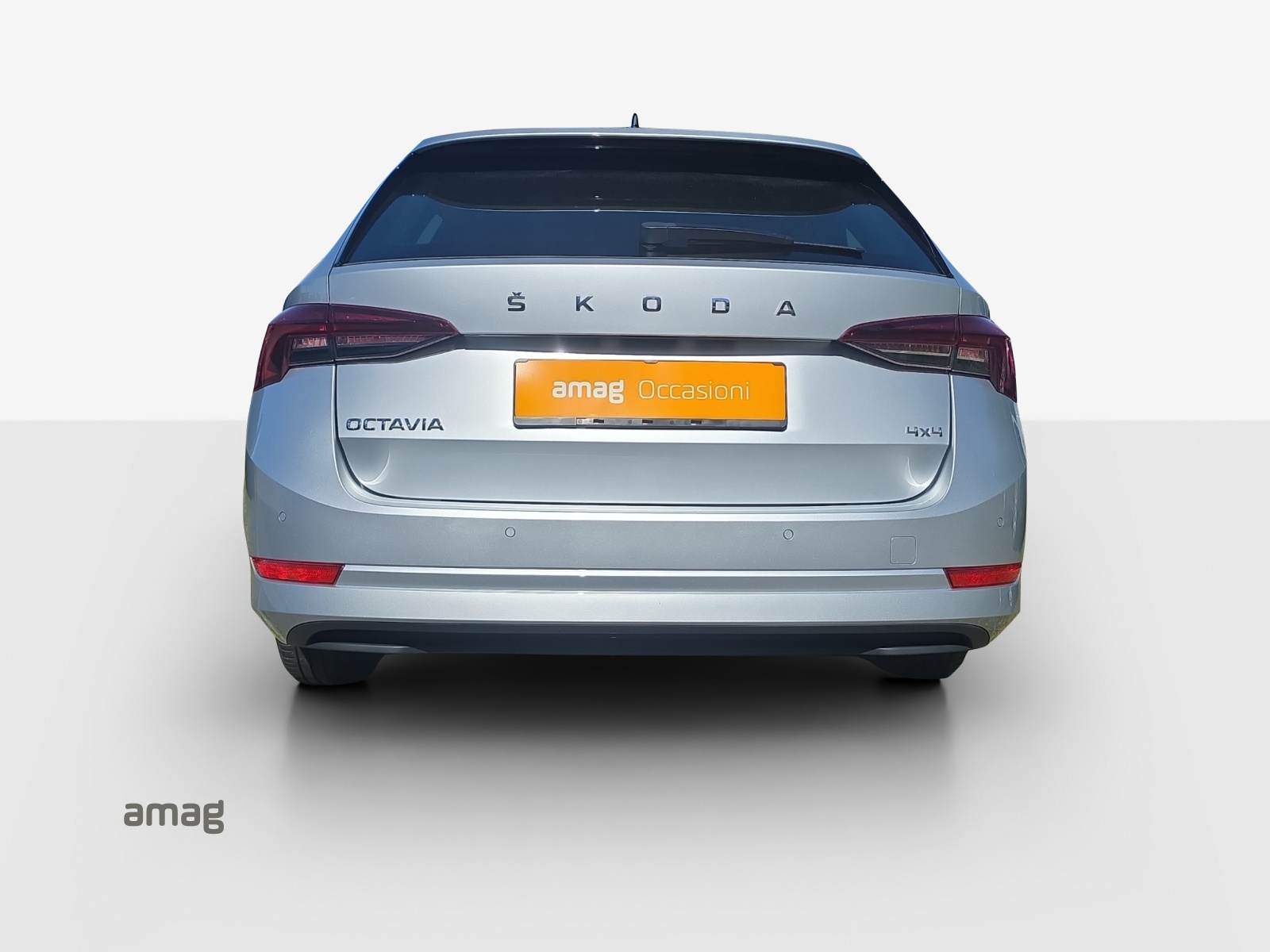 SKODA Octavia Combi 2.0 TSI Ambition DSG 4x4-image-3