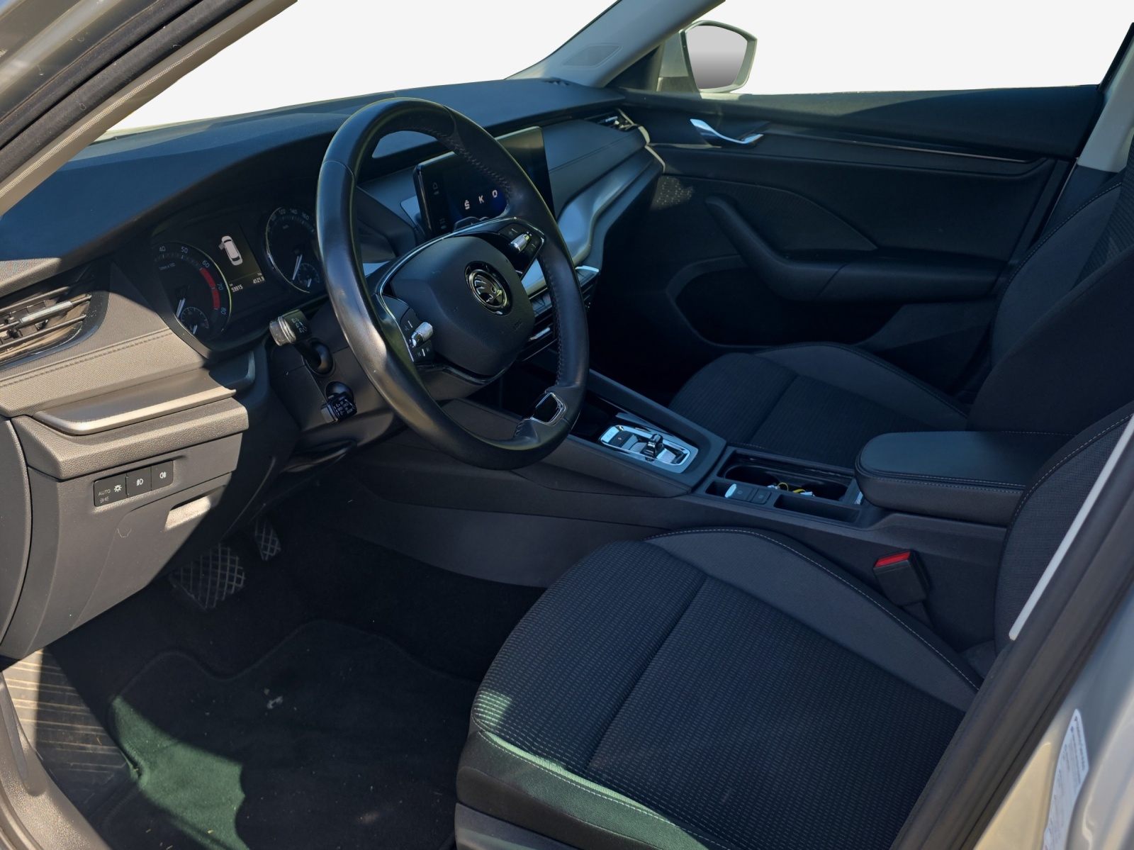 SKODA Octavia Combi 2.0 TSI Ambition DSG 4x4-image-7