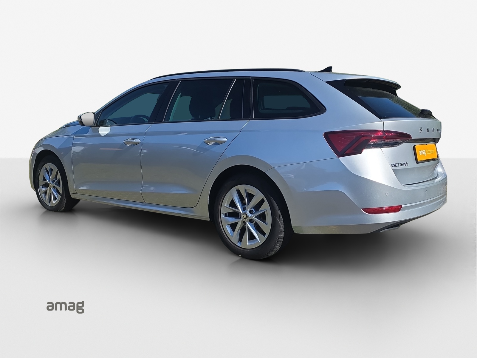 SKODA Octavia Combi 2.0 TSI Ambition DSG 4x4-showroom-element-2