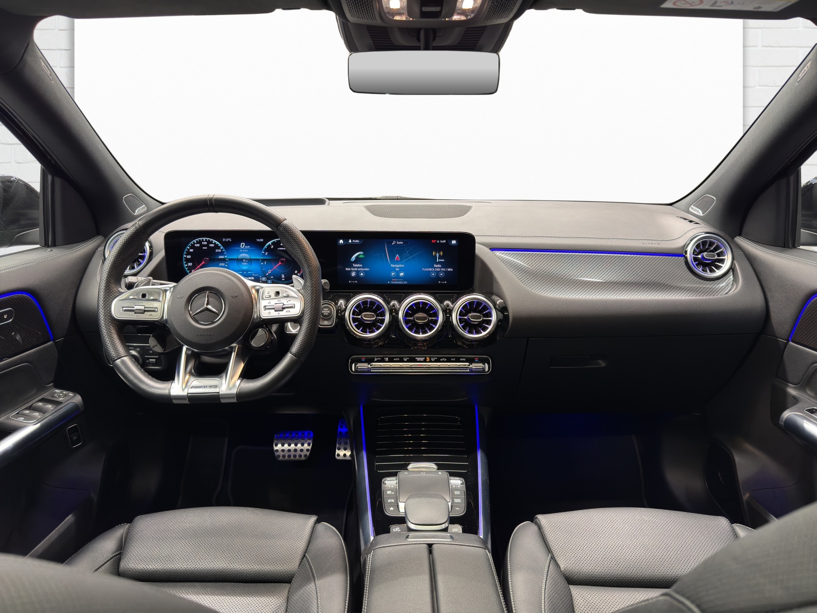 MERCEDES-BENZ AMG GLA 45 S 4matic+-image-7