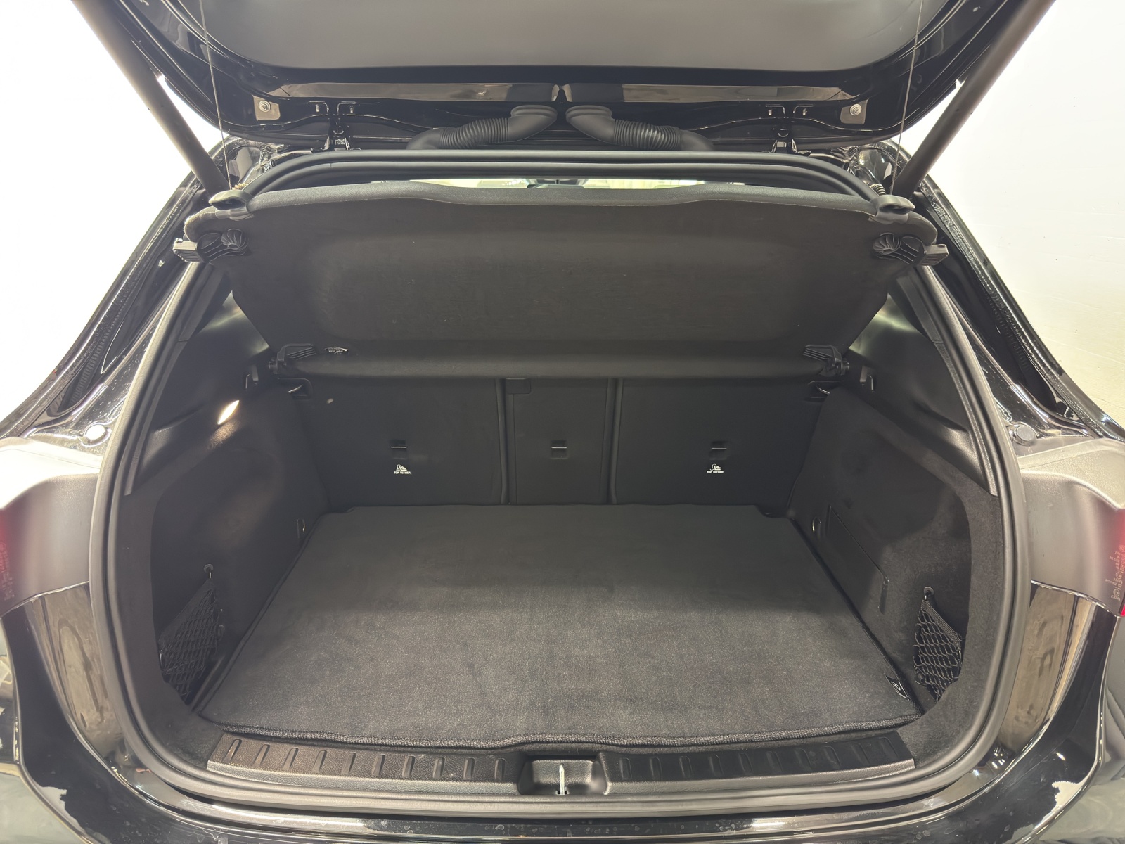 MERCEDES-BENZ AMG GLA 45 S 4matic+-image-10