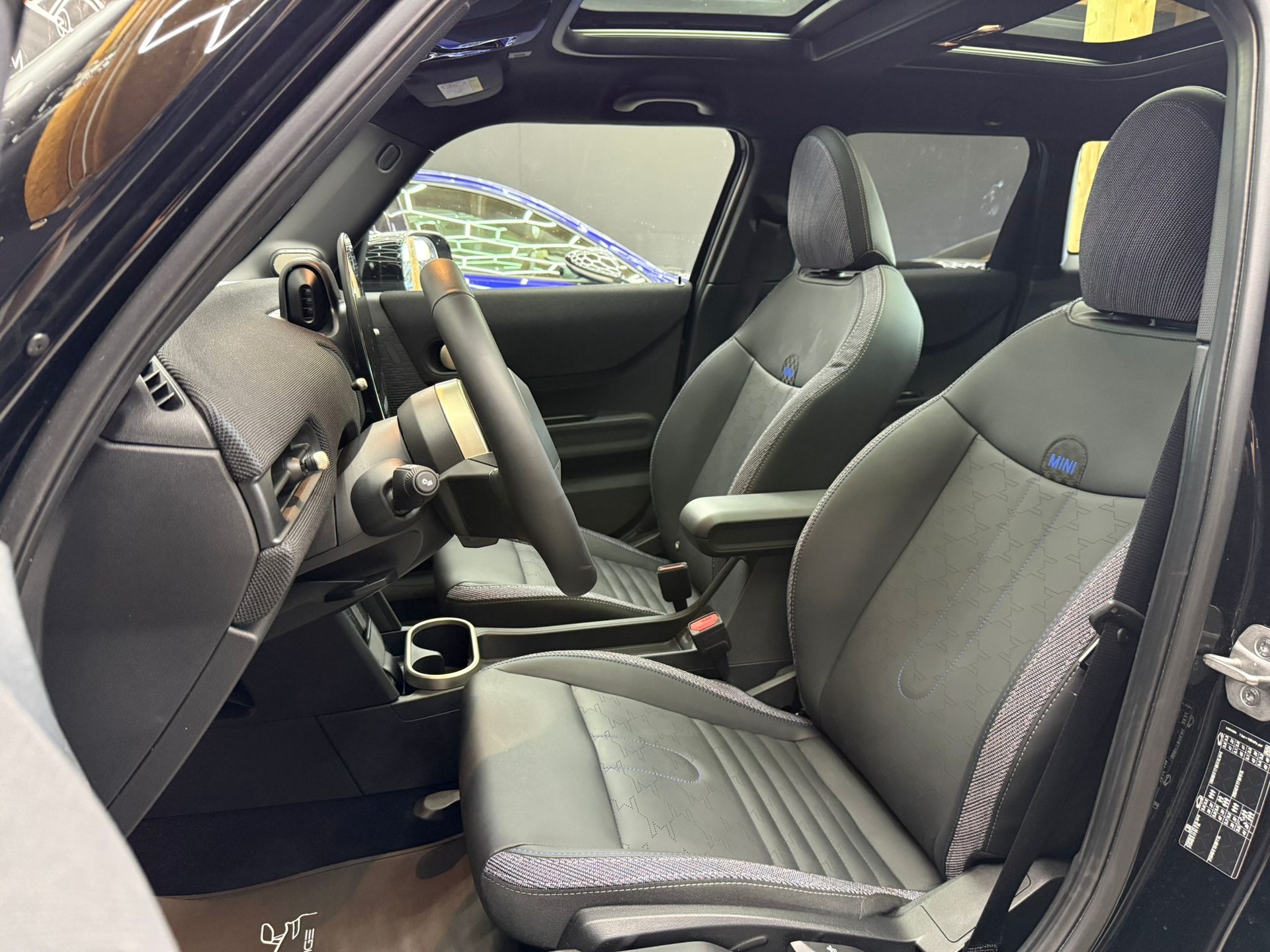 MINI Cooper S DKG 5 doors-image-7