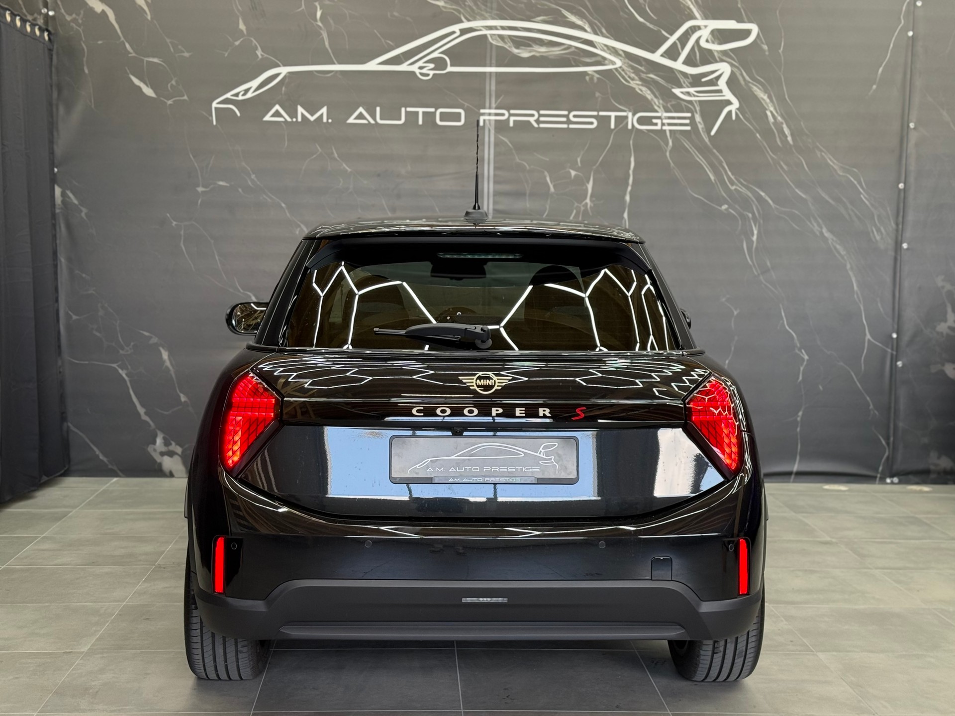 MINI Cooper S DKG 5 doors-image-4