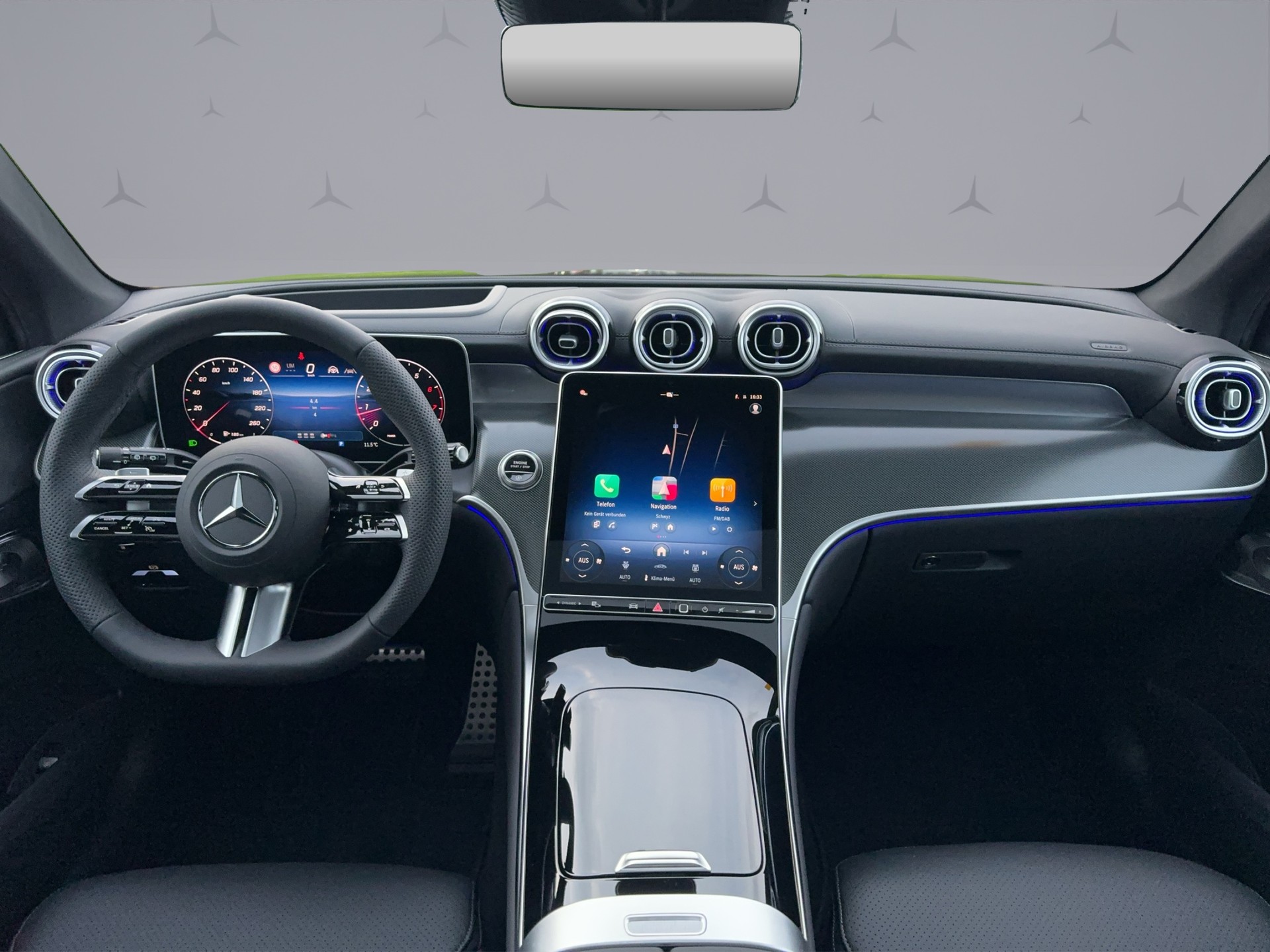 MERCEDES-BENZ GLC 200 AMG Line 4matic-image-11