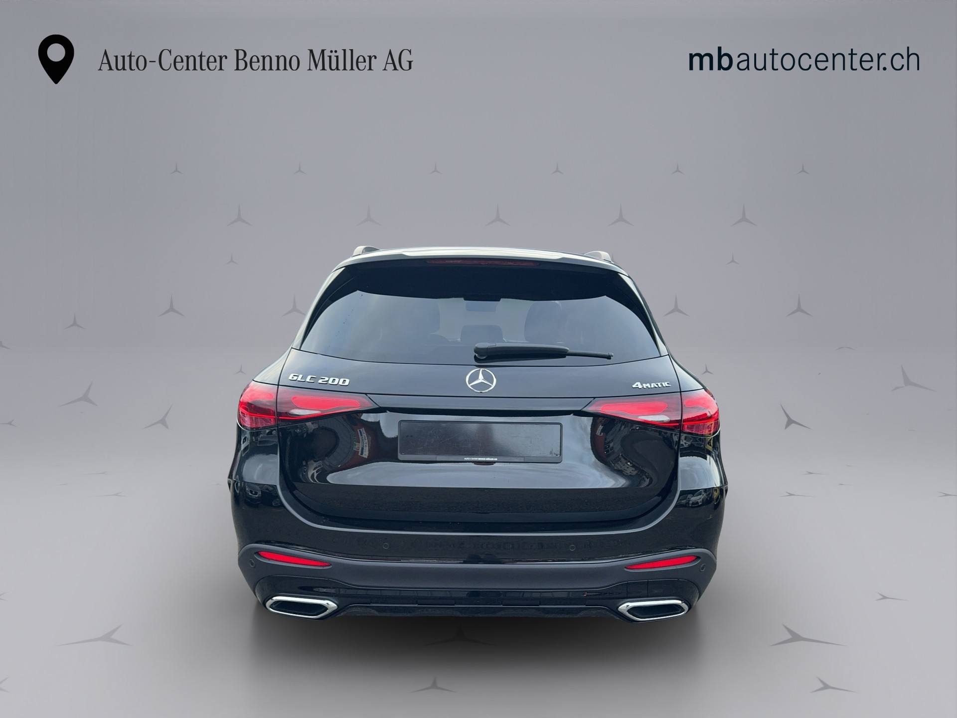 MERCEDES-BENZ GLC 200 AMG Line 4matic-image-3