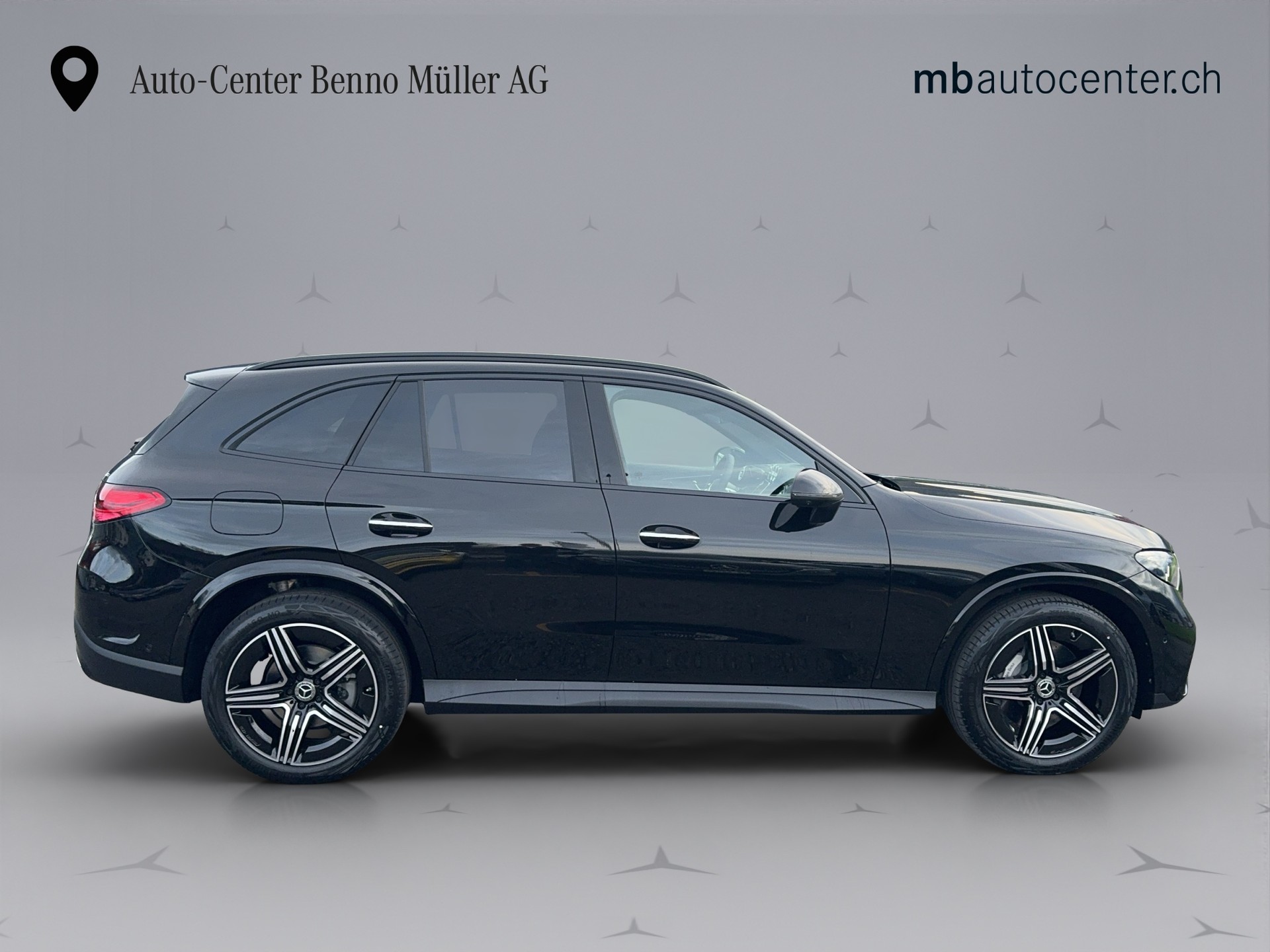 MERCEDES-BENZ GLC 200 AMG Line 4matic-image-5