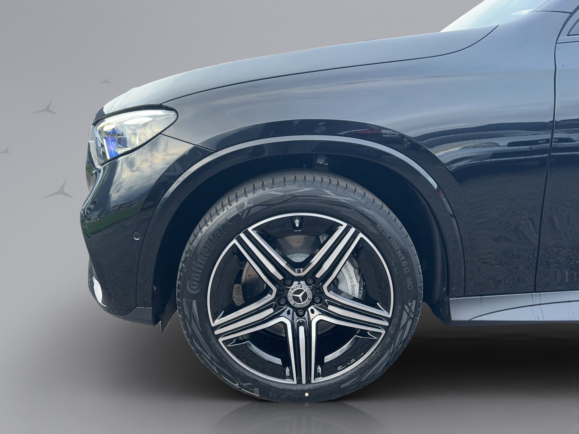 MERCEDES-BENZ GLC 200 AMG Line 4matic-image-16