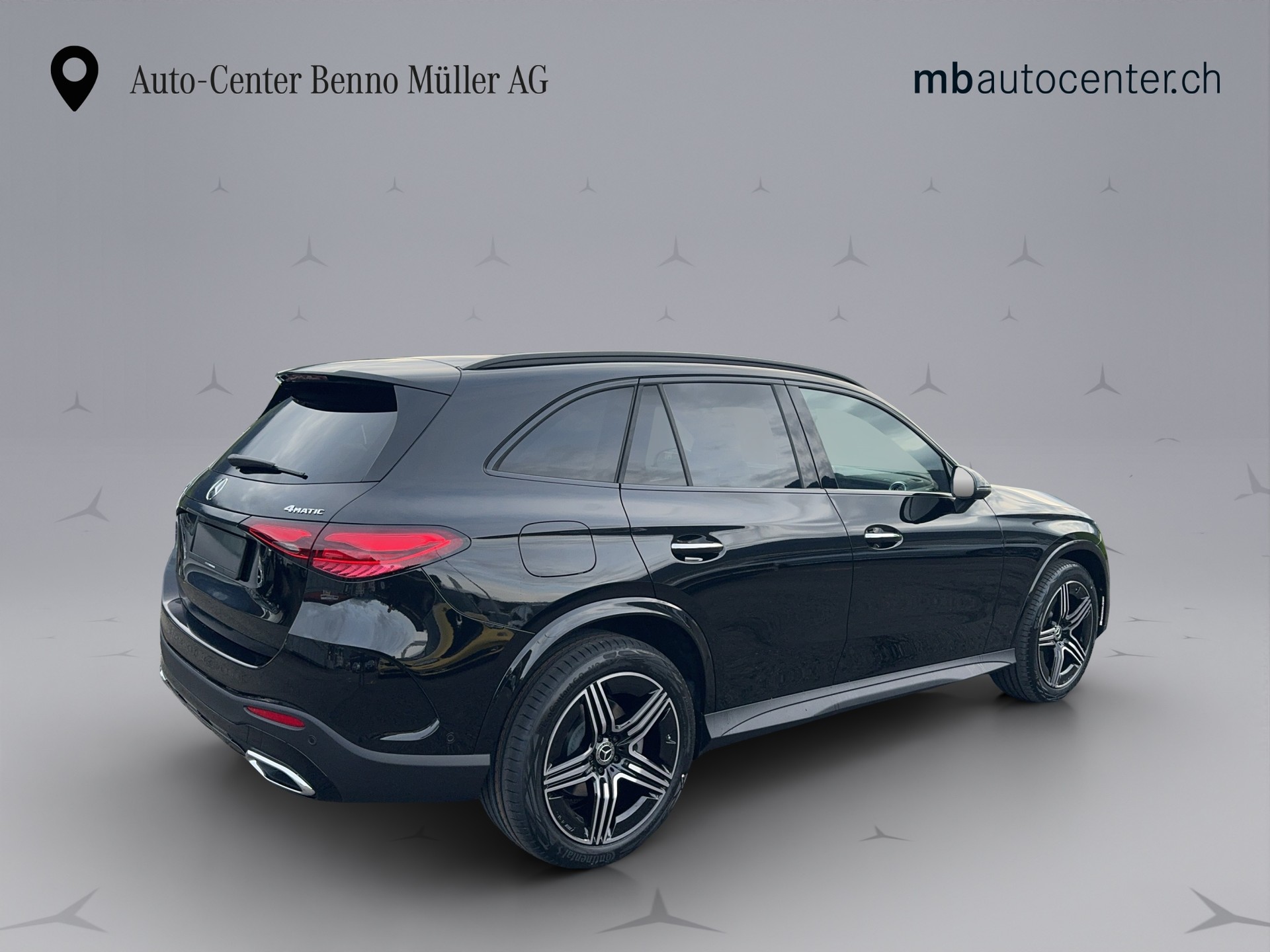 MERCEDES-BENZ GLC 200 AMG Line 4matic-image-4
