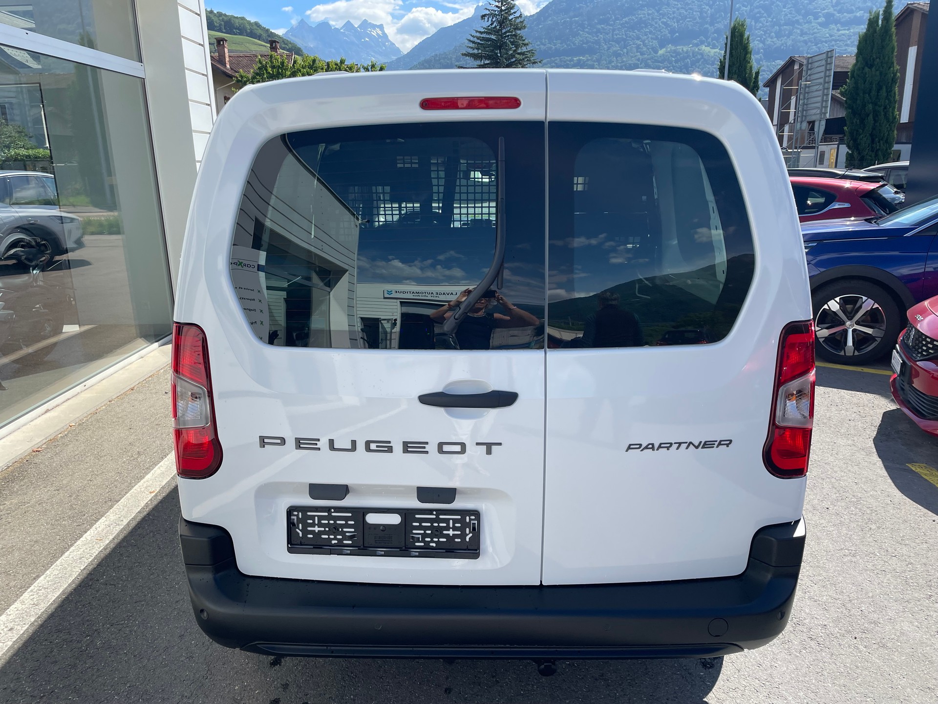 PEUGEOT Partner 1000 Long cabine approfondie-image-3