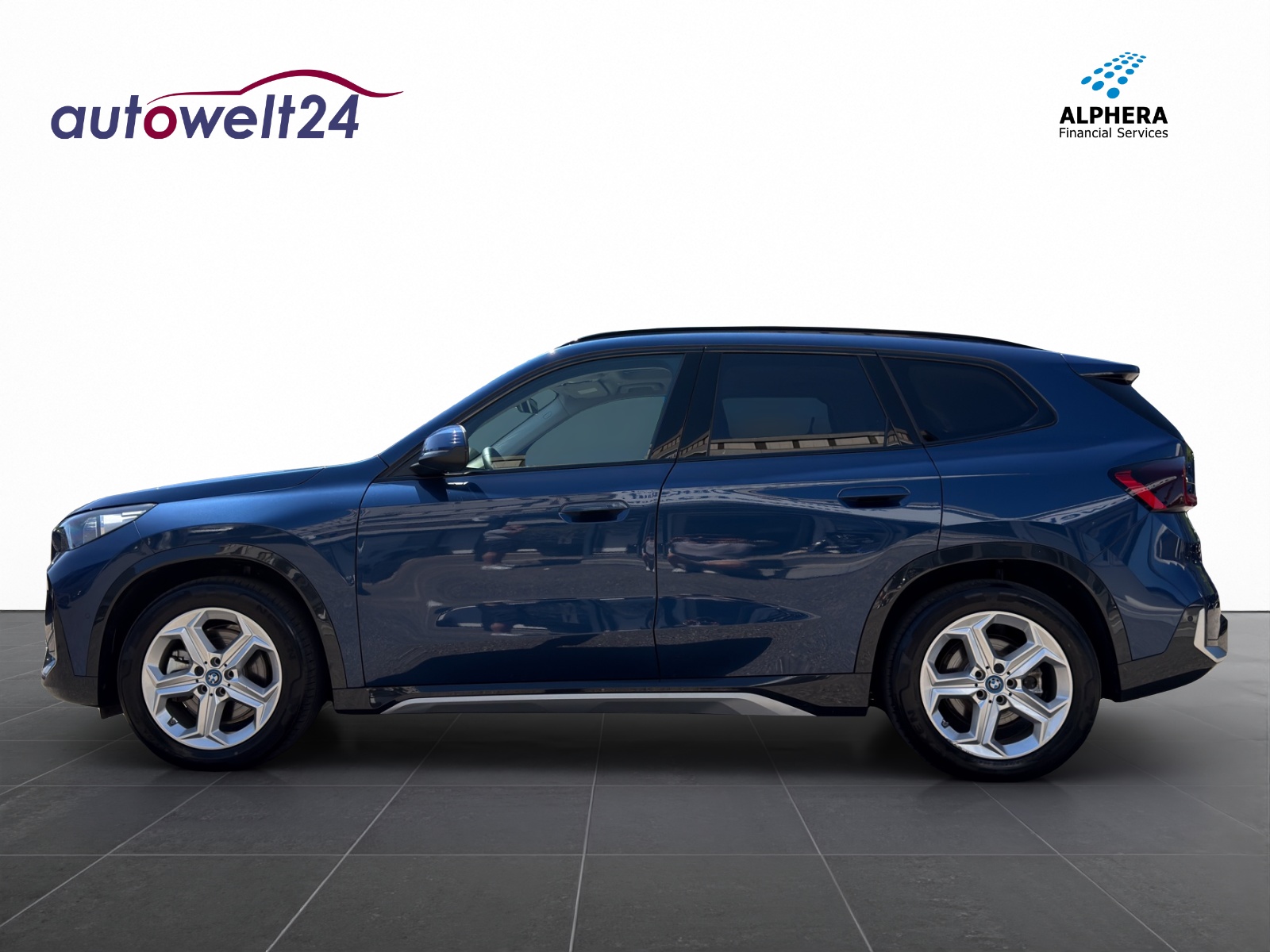 BMW iX1 xDrive 30 xLine-image-7