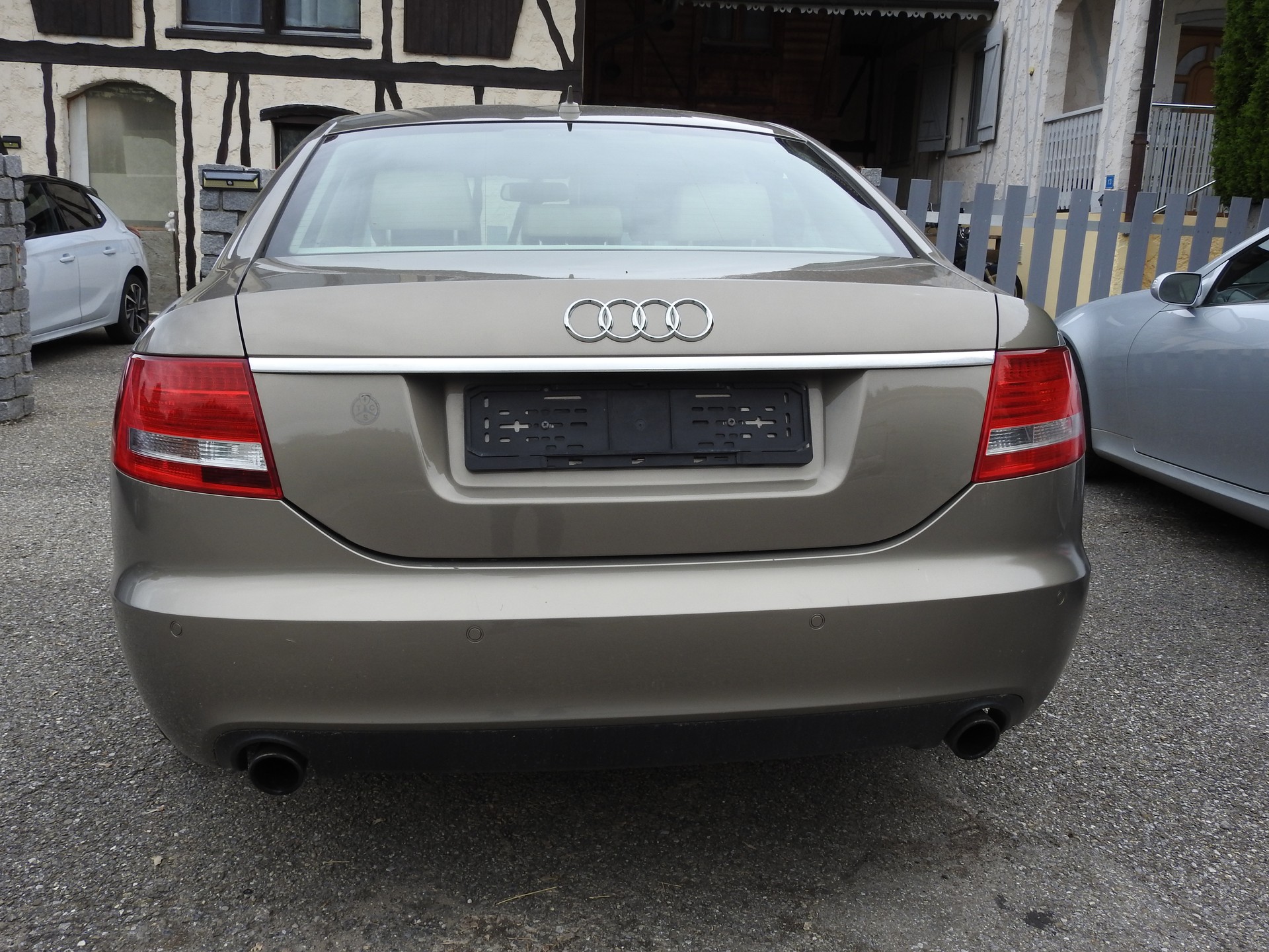 AUDI A6-image-2