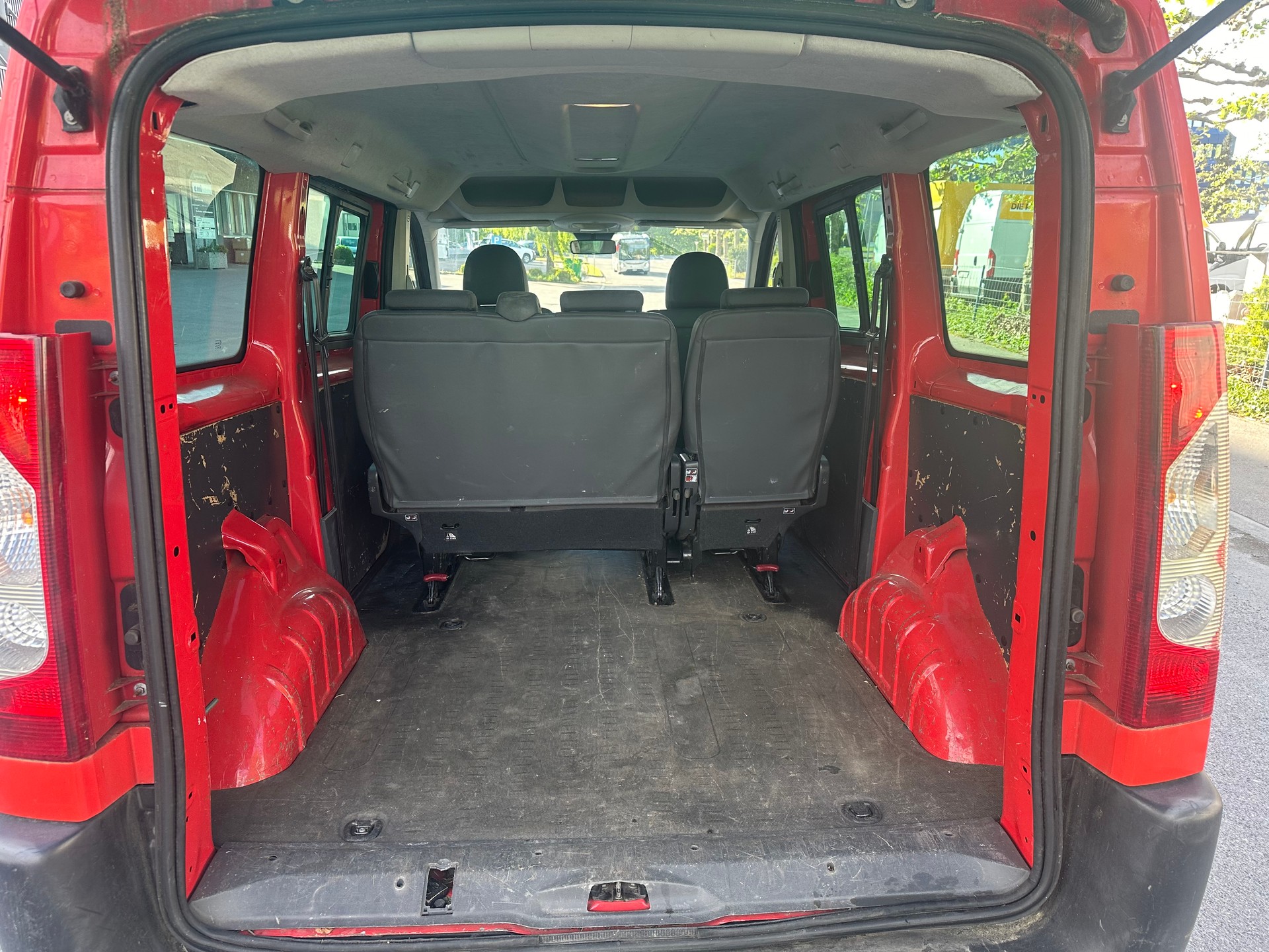 CITROEN Jumpy 1.6 HDi L1H1-image-12