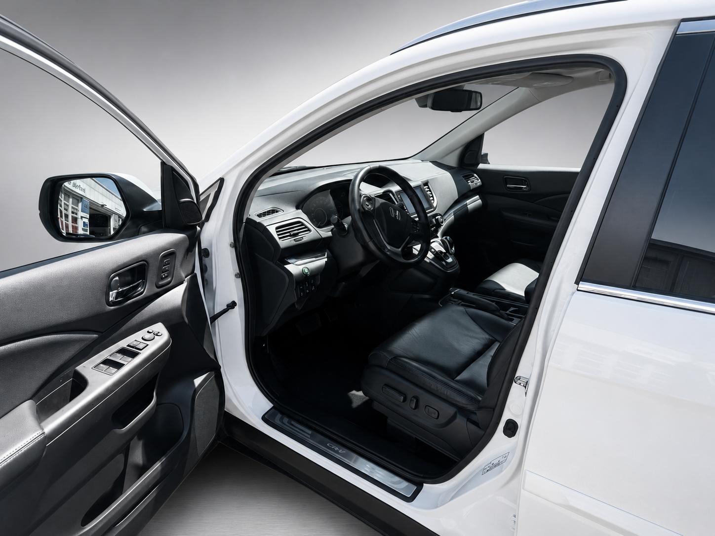 HONDA CR-V 1.6 i-DTEC Executive 4WD Automatic-image-4