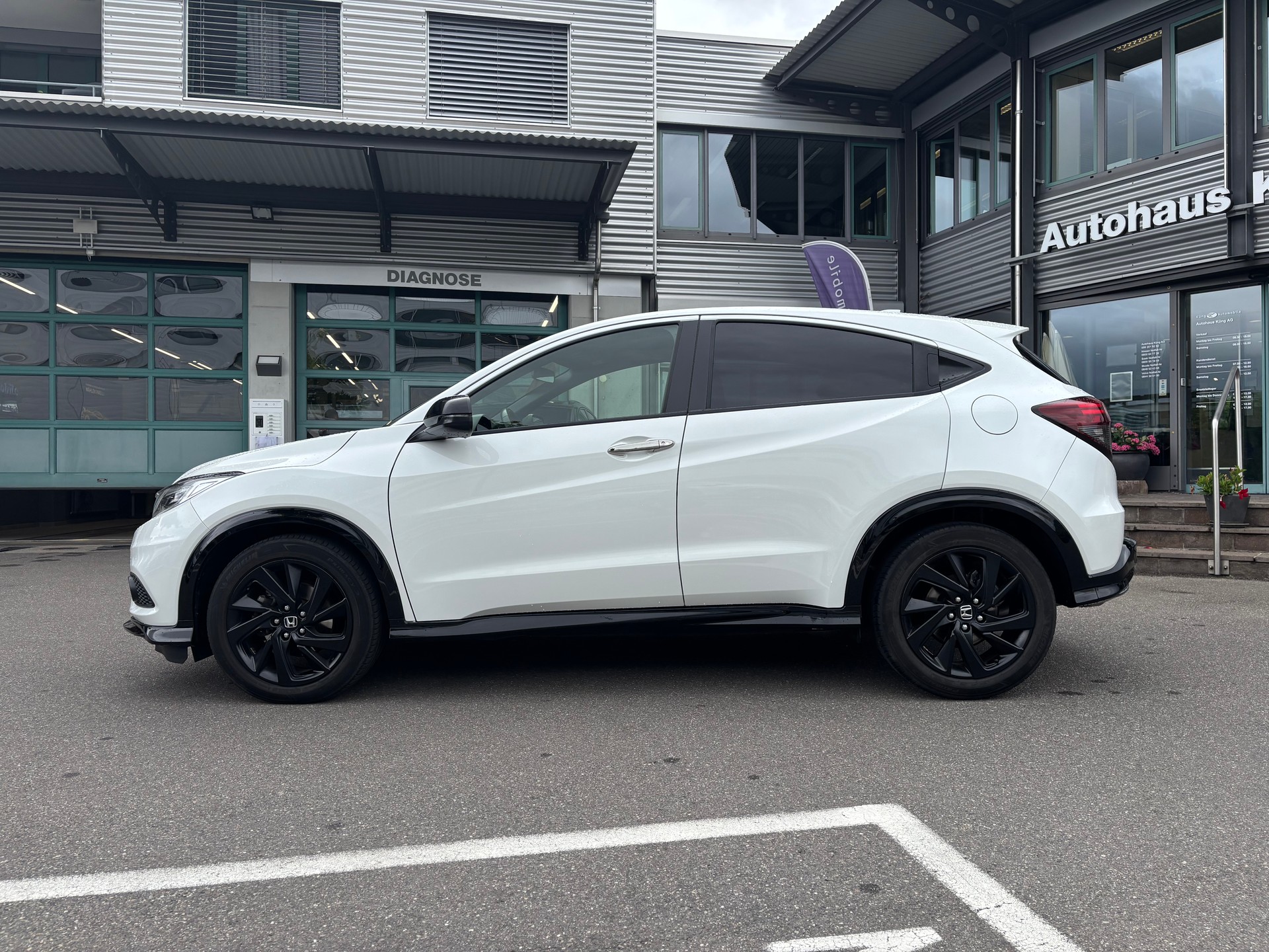 HONDA HR-V 1.5i-VTEC Turbo CVT-image-2